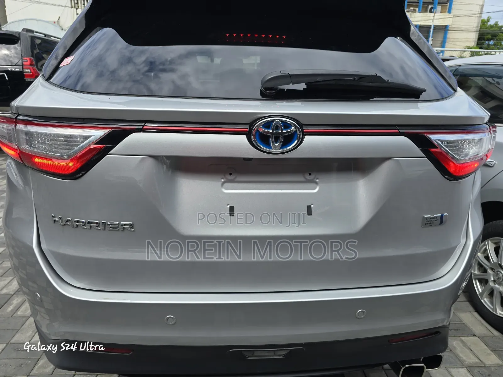 Toyota Harrier 2018 Silver