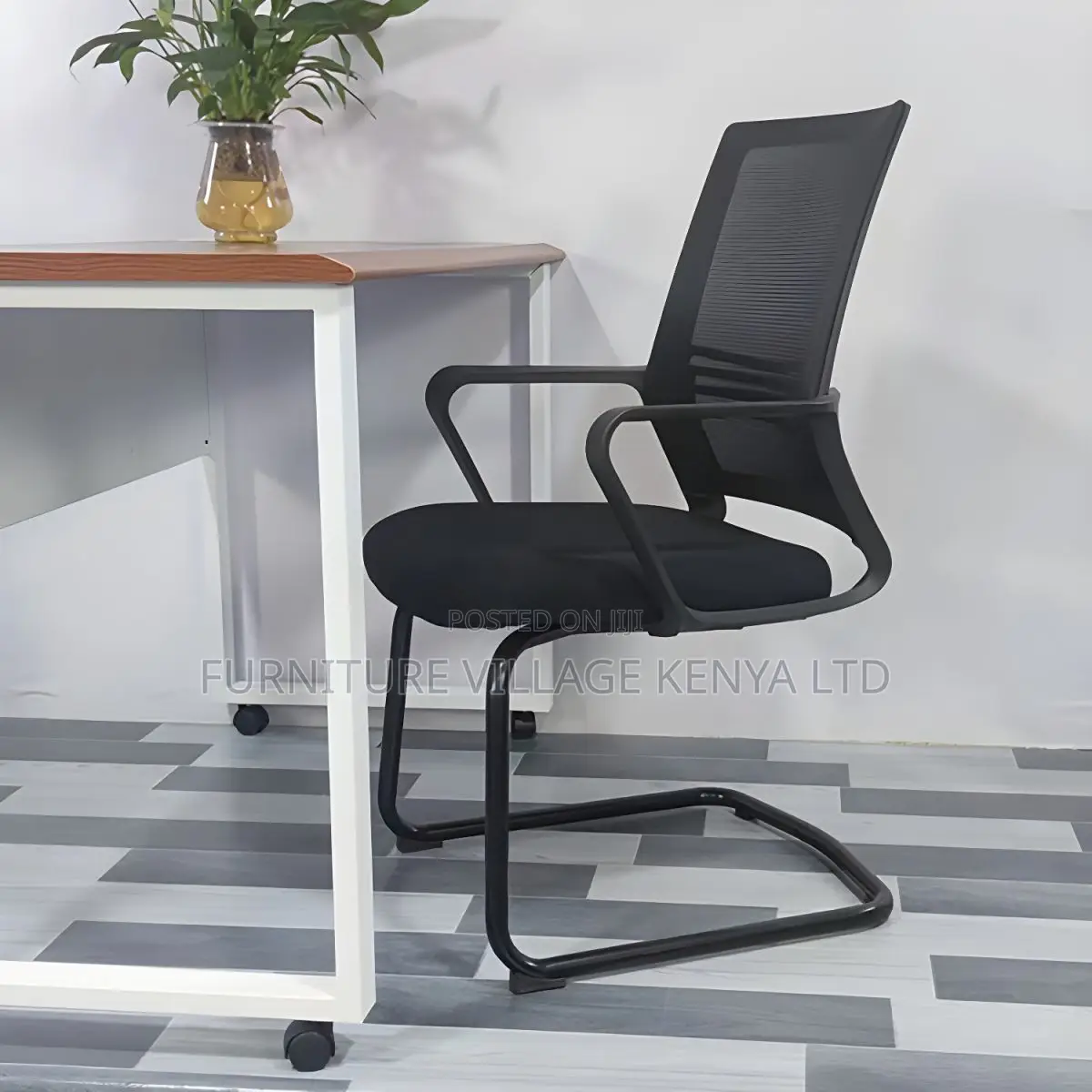Office Chair:Modern Arms Included Desk Ergonomic Task Chair