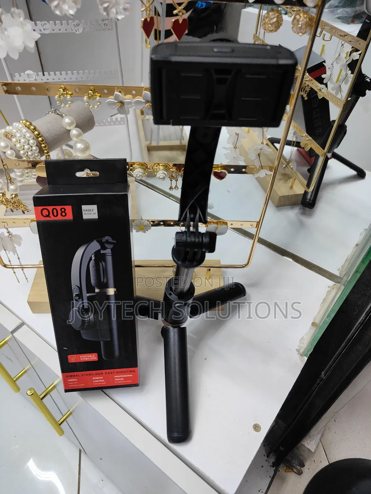 Q08 Gimblal Stabilizer Selfie Stick Tripod.