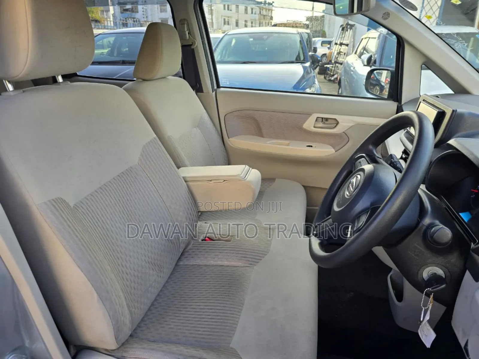 Daihatsu Move 2018 Silver