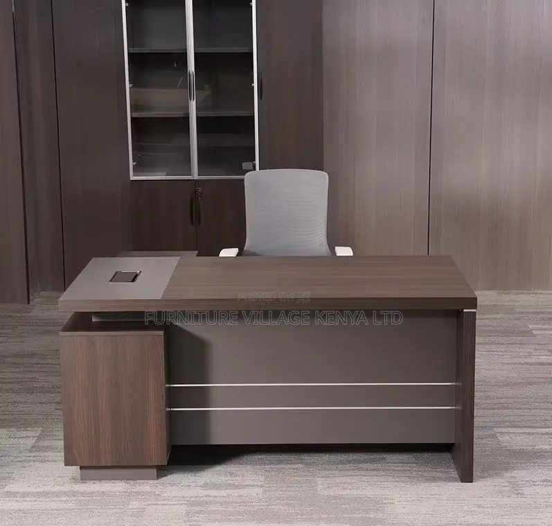 Office Desk:Modern Curved Design 1.6 Meters Director's Table