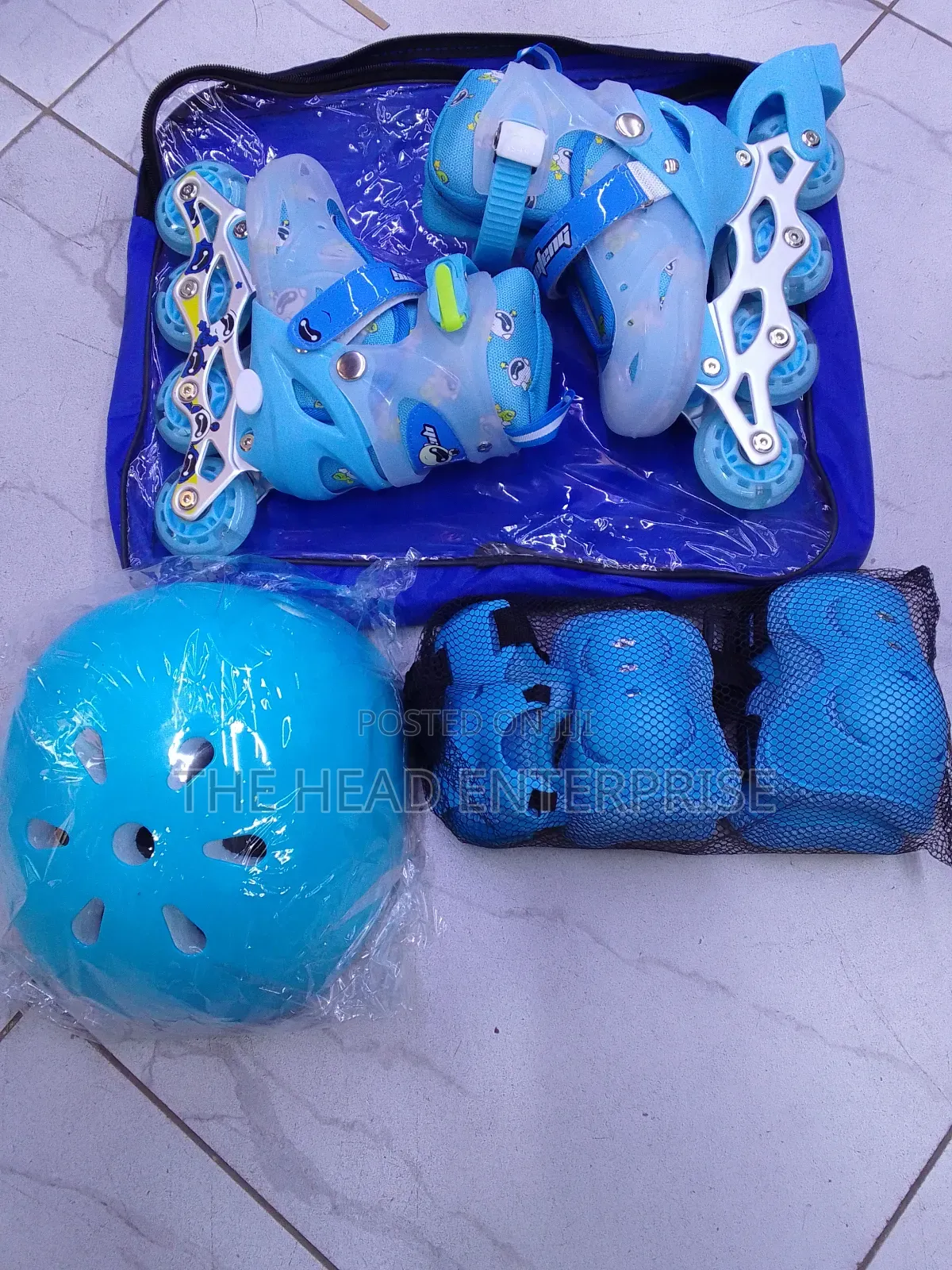 Quality Pure Rubber Skates Blue Color Available Best Priced