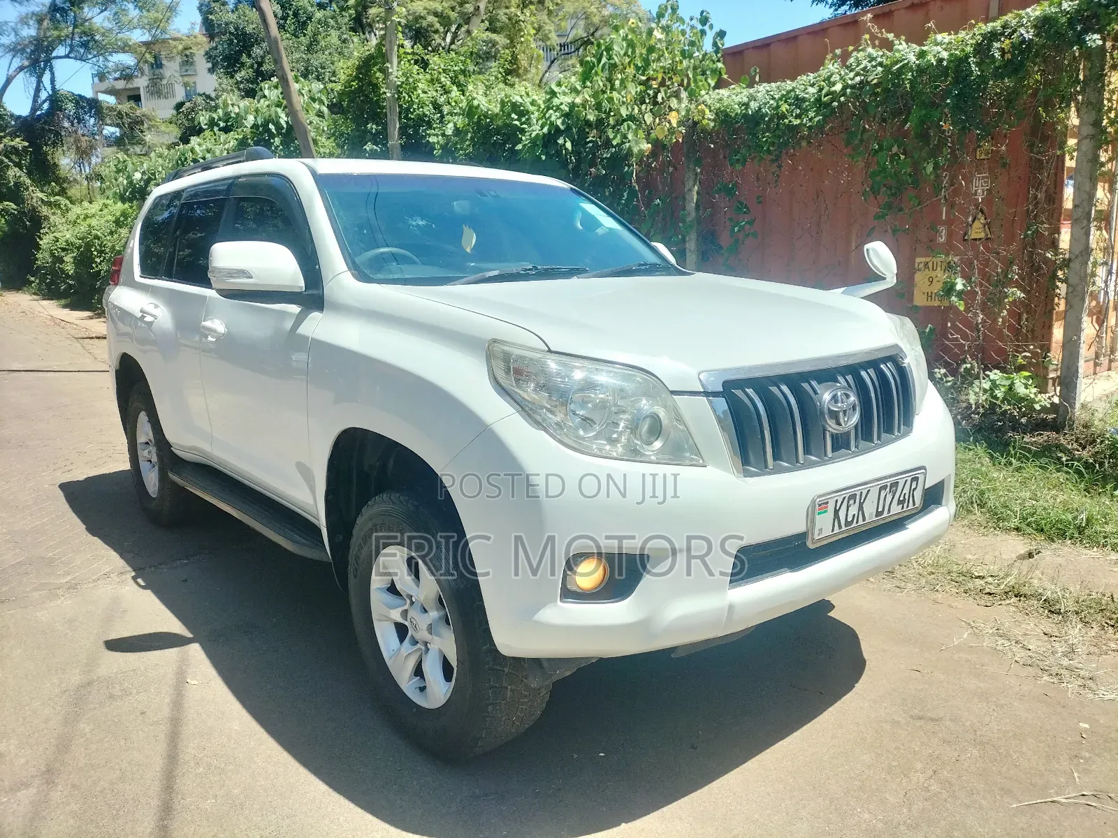 Toyota Land Cruiser Prado 2009 White