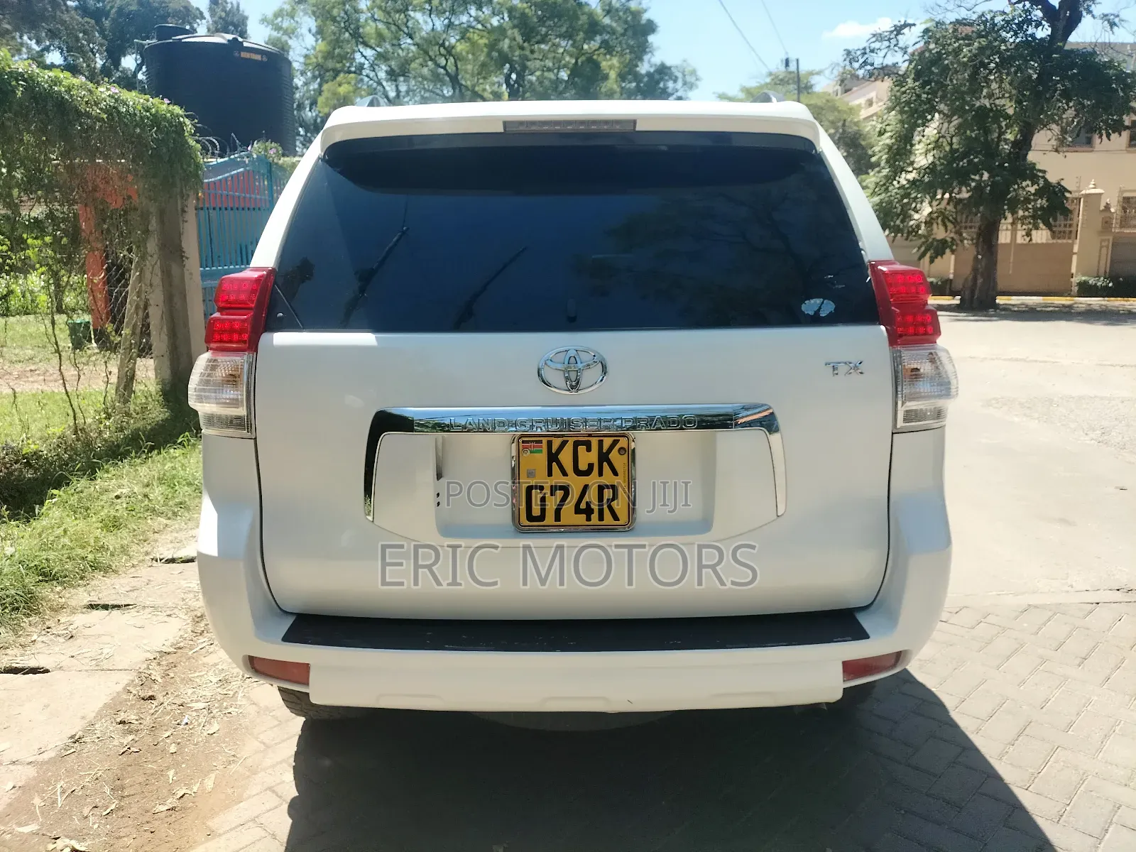 Toyota Land Cruiser Prado 2009 White