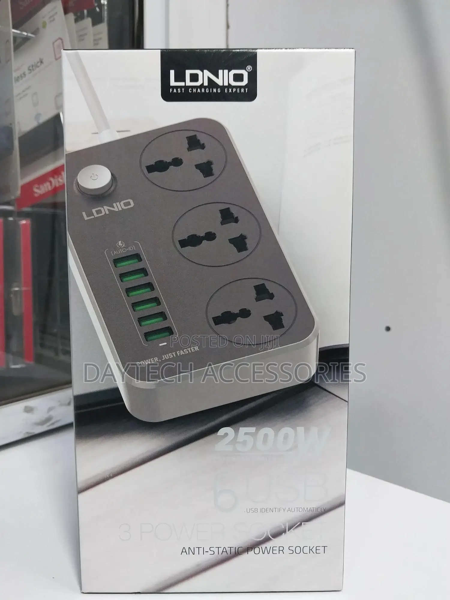 Ldnio Sc3604 Power Strip With 3 Sockets 6 Usb Ports