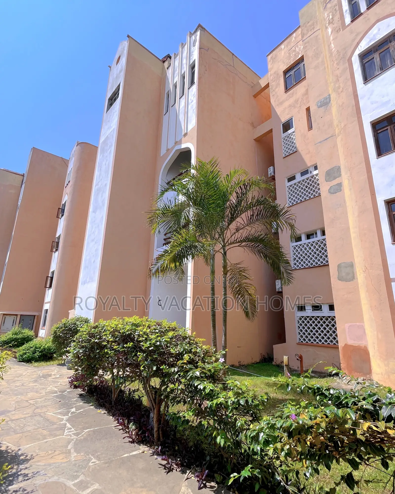 Affordable 2 Br Beach Airbnb Apartment in Mombasa