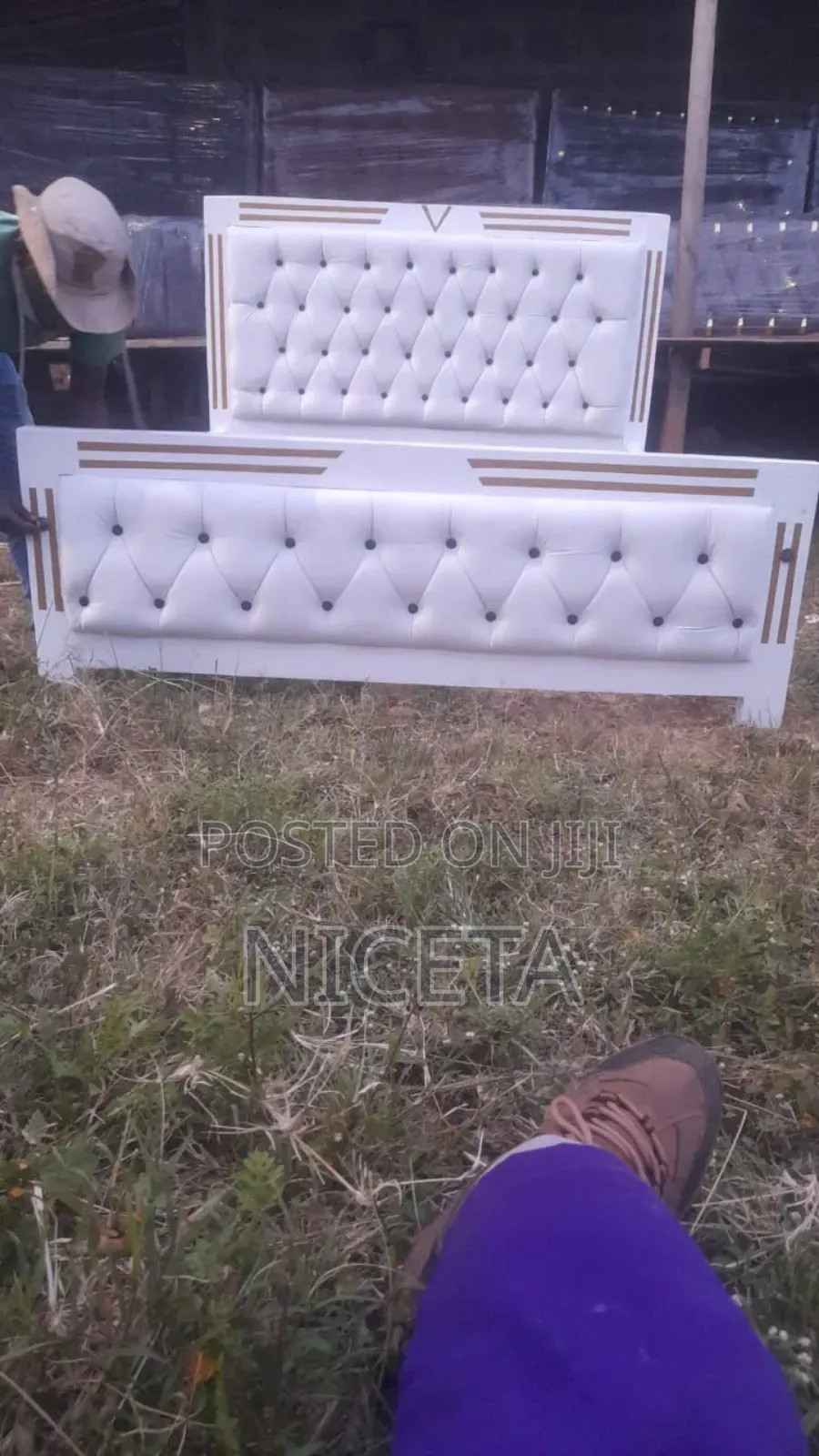 White Mocket Bed With Pink Stripes