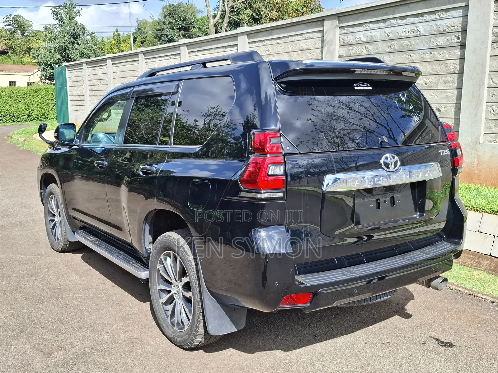 Toyota Land Cruiser Prado 2.8 2019 Matt Black