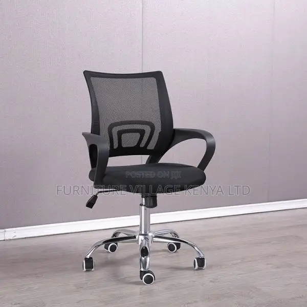 Office Chair: Upholstery Low Mesh Backrest Castor Wheel Seat