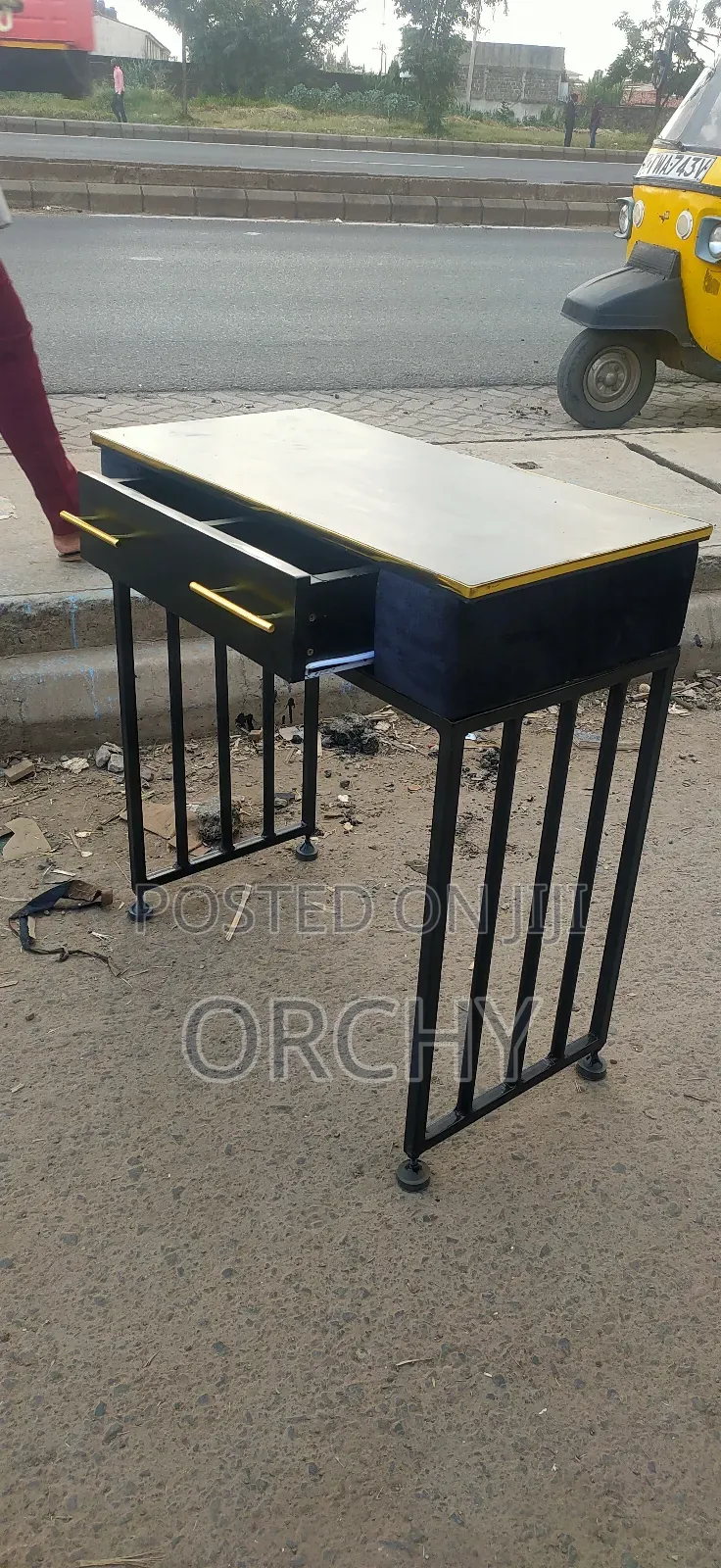 Manicure Table/ Nail Table