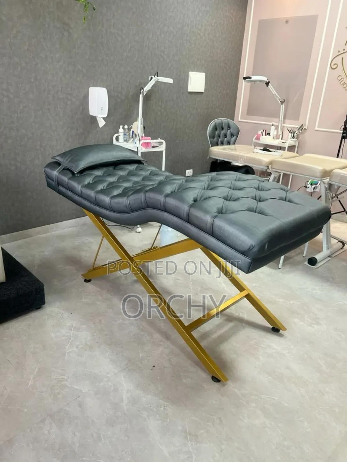 Lashes Bed/ Massage Bed