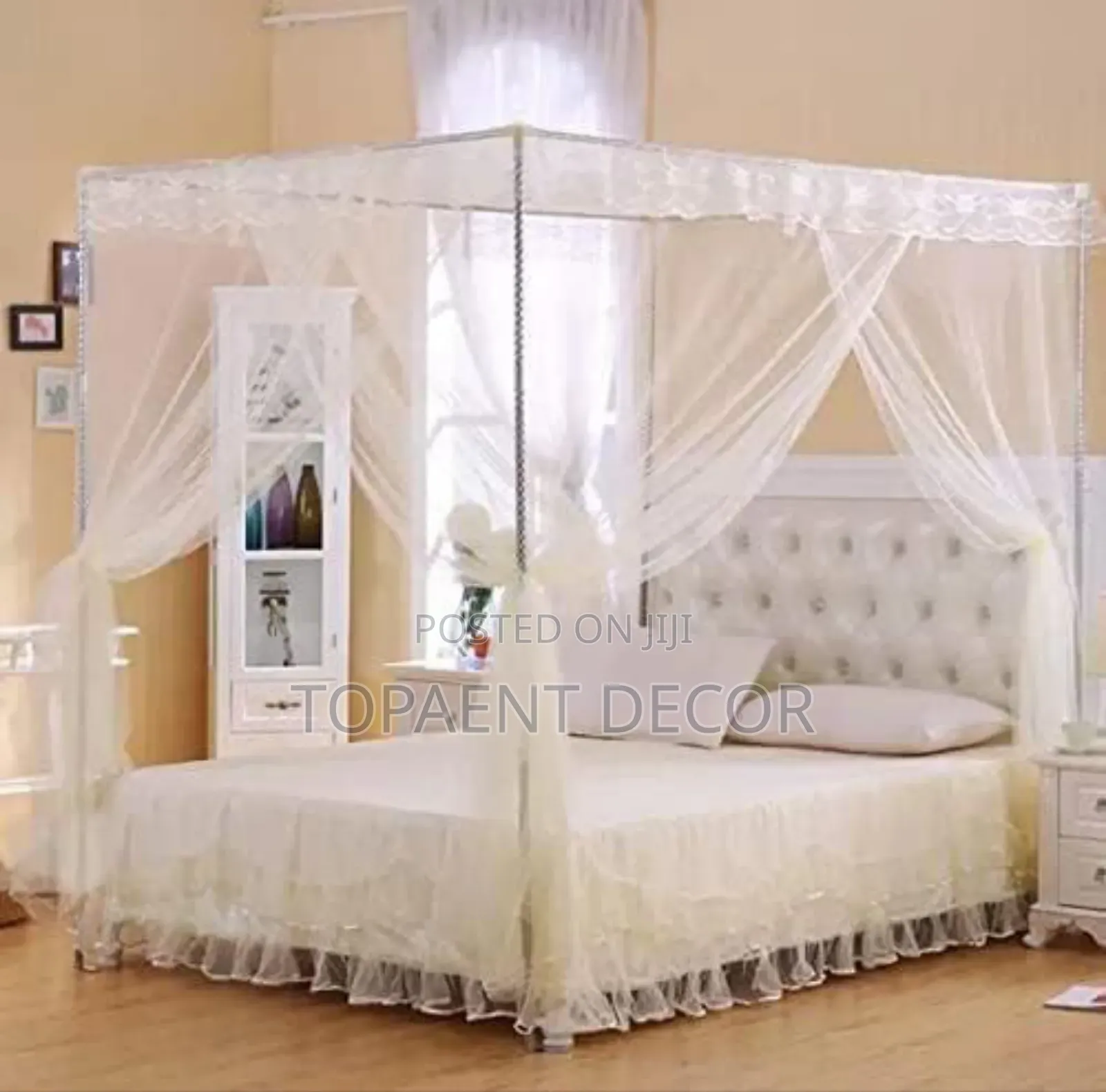 4stand White Cornered White Queen Size Bed Mosquito Net