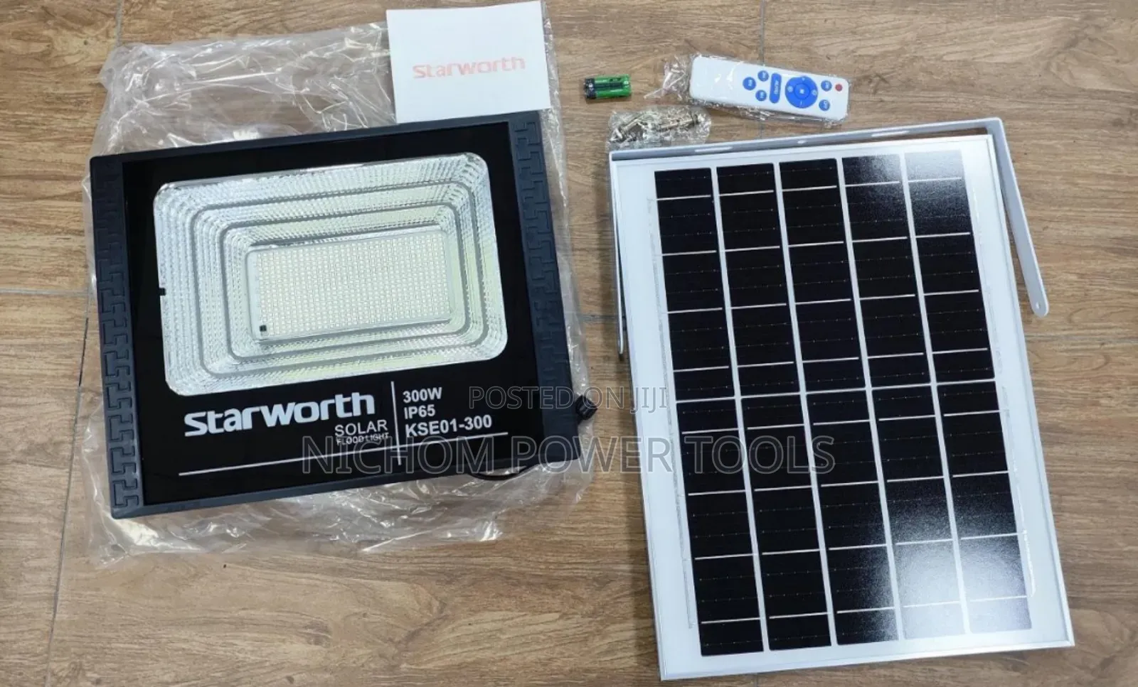 Starworth 300watts Solar Floodlight With Panel/Solar Lights