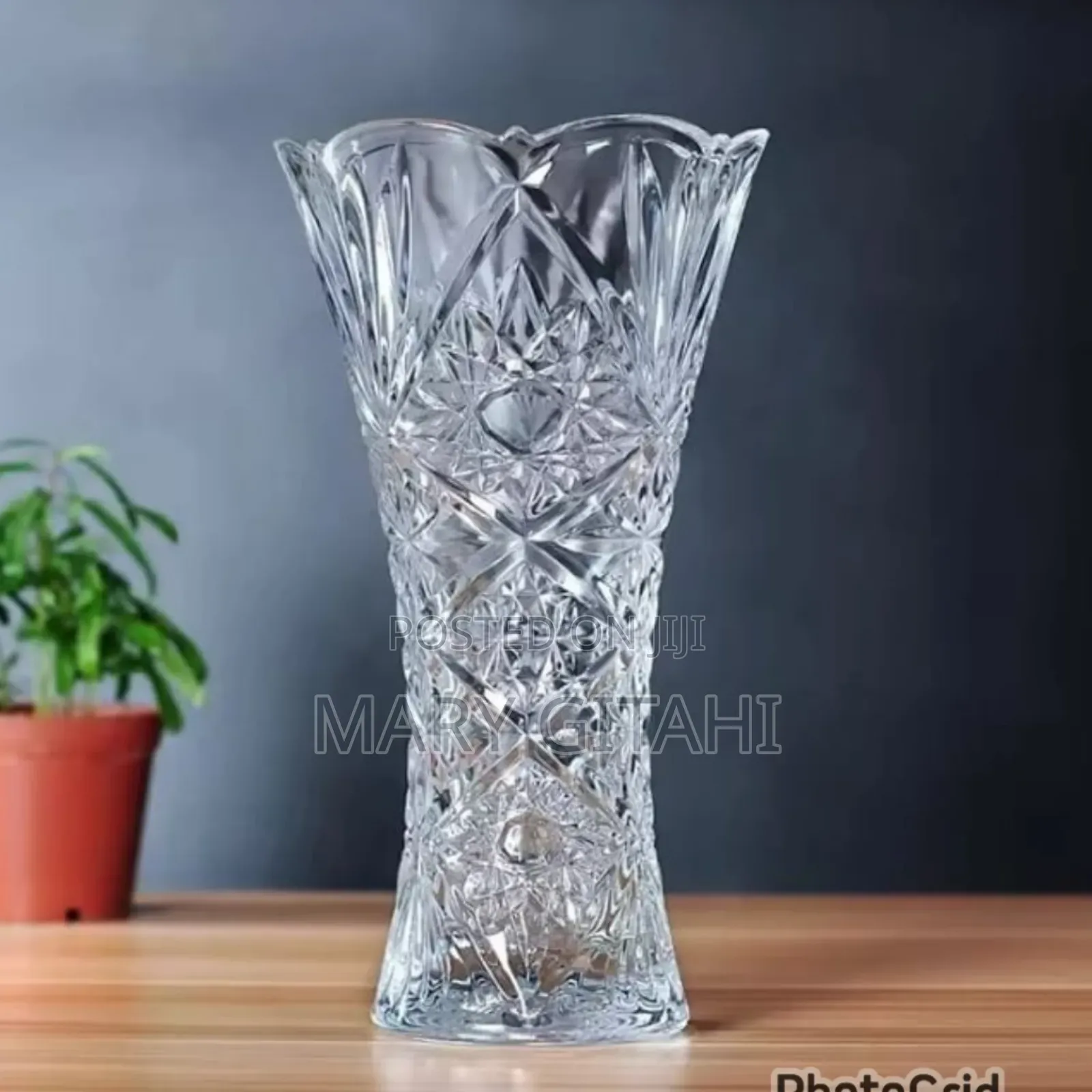 Glass Flower Vase at 