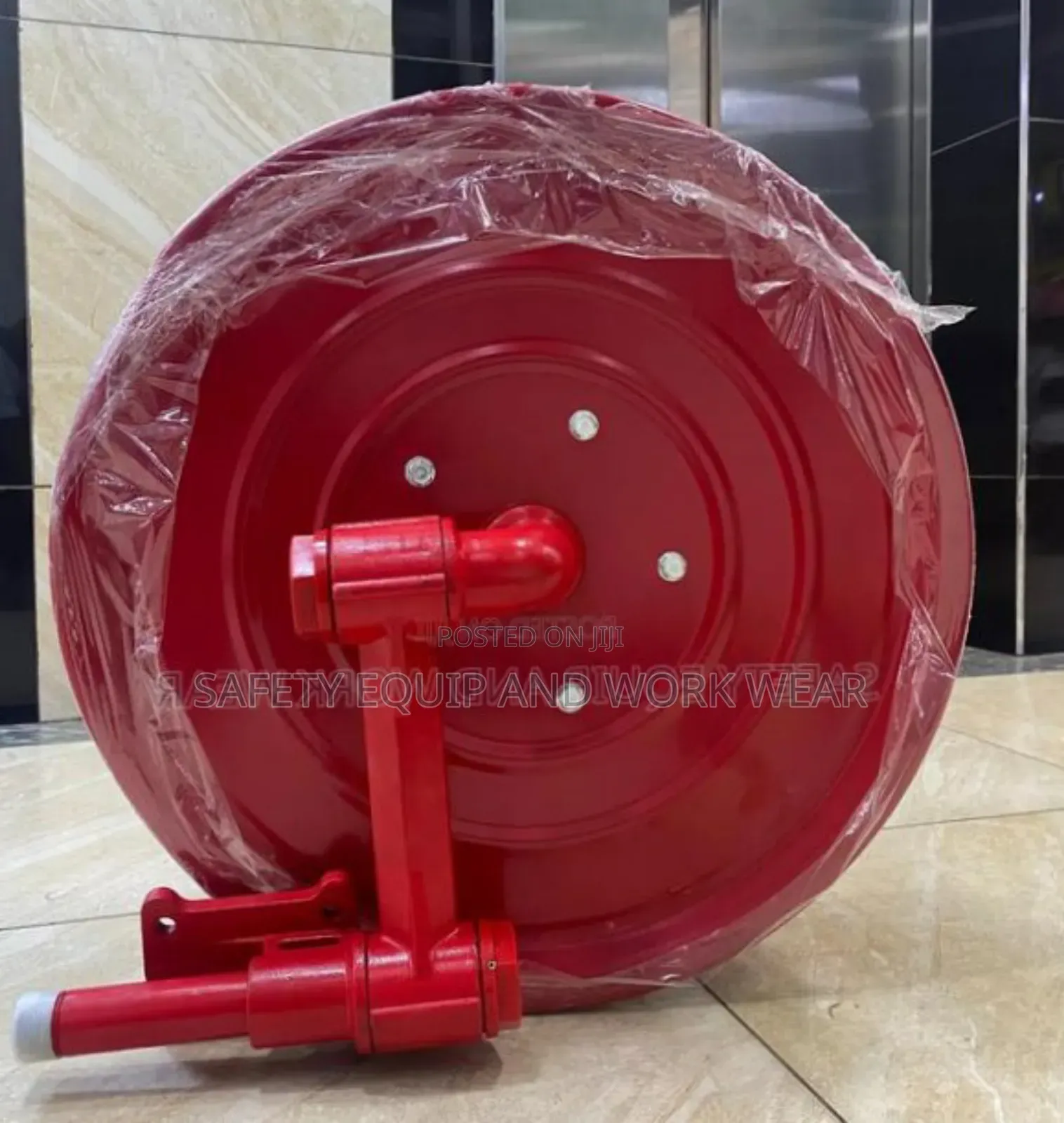 Manual Fire Hose Reel Certified For Fire Protection.