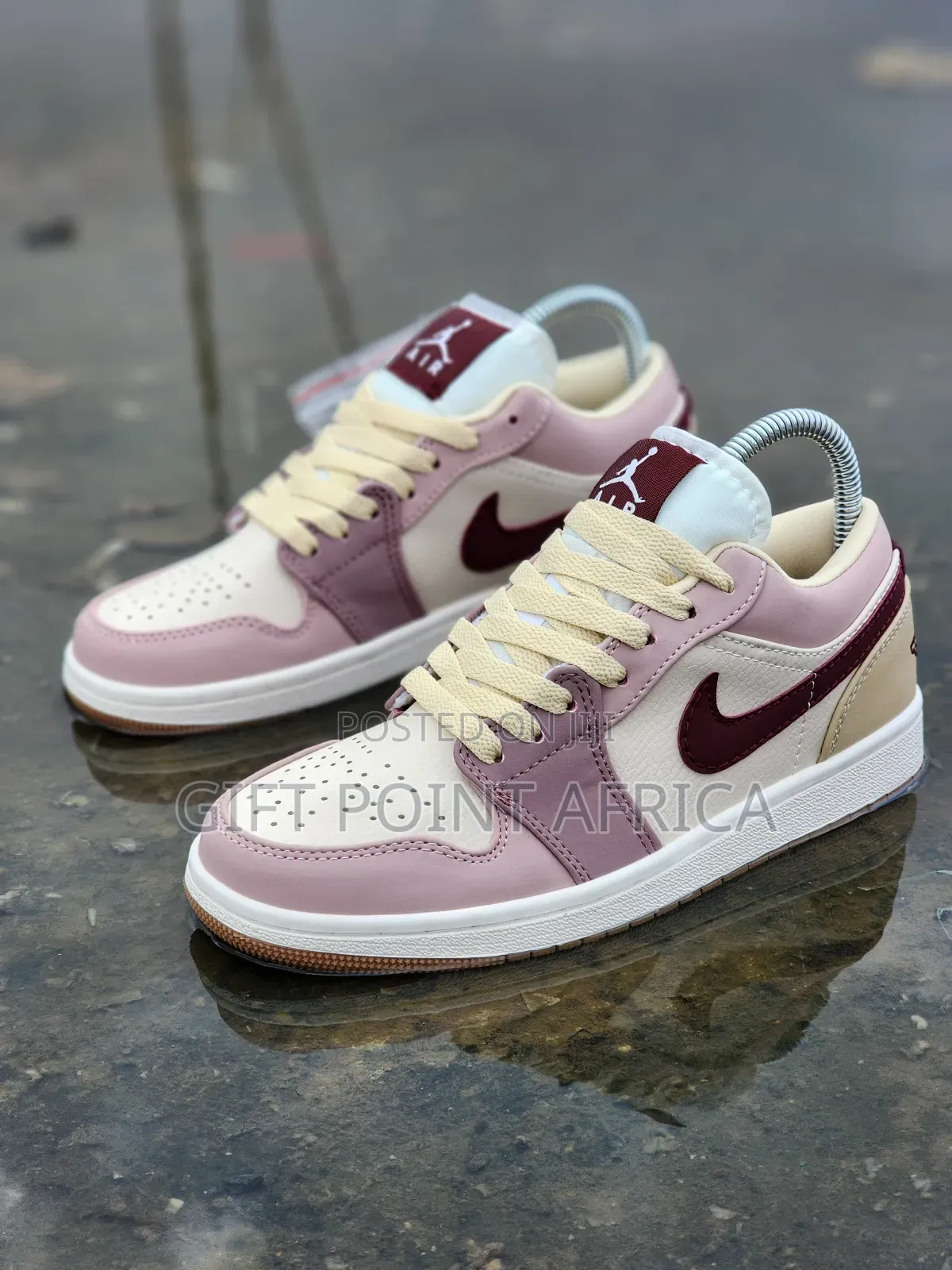 Jordan 1 Low Cut Pony For Ladies