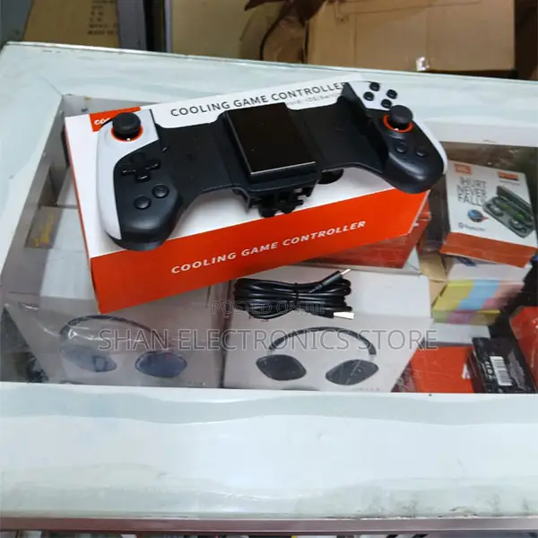 Cooling Fan Mobile Game Controller for iPhone and Android