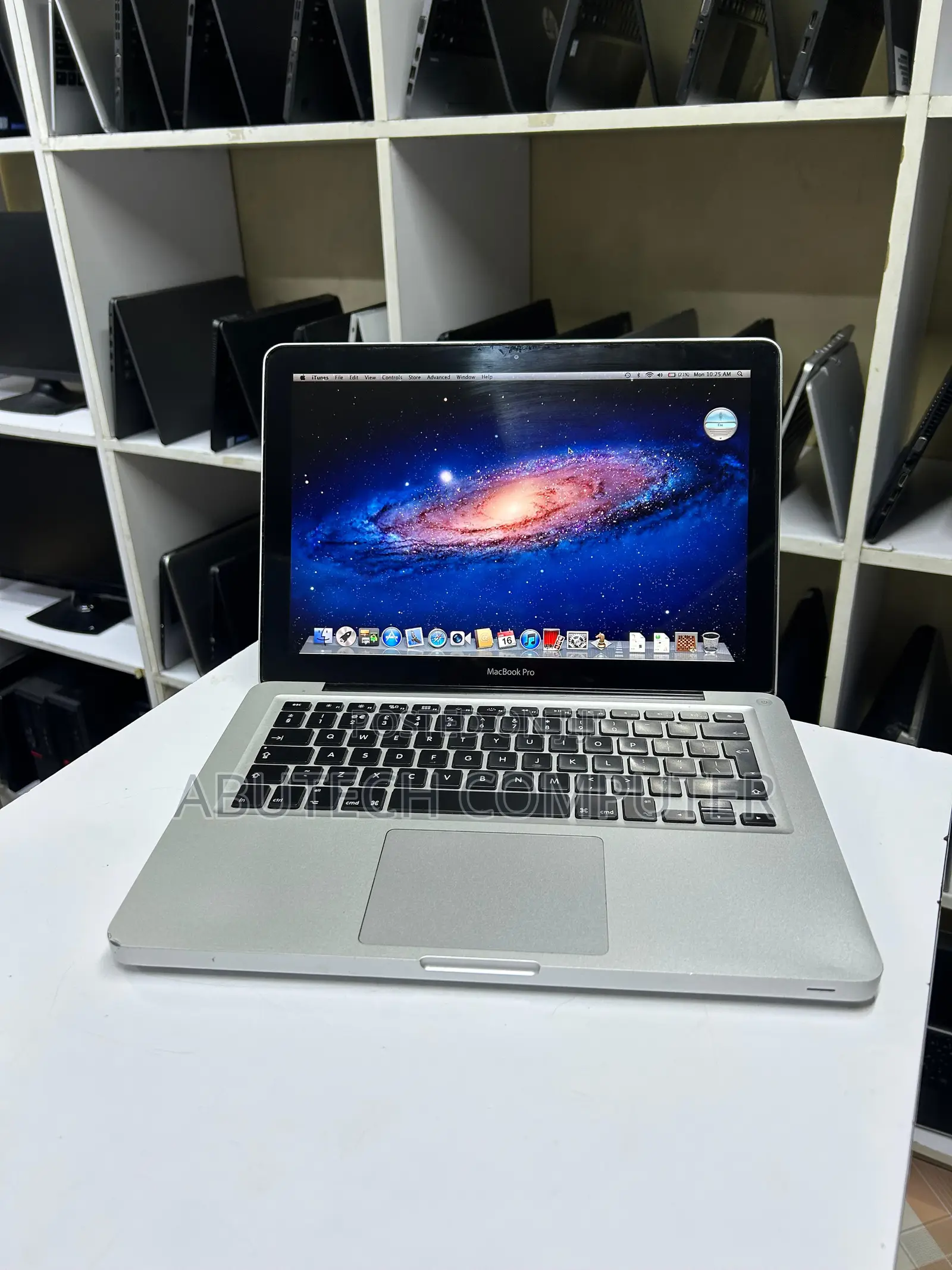Laptop Apple MacBook 2012 8GB Intel Core I5 SSD 256GB