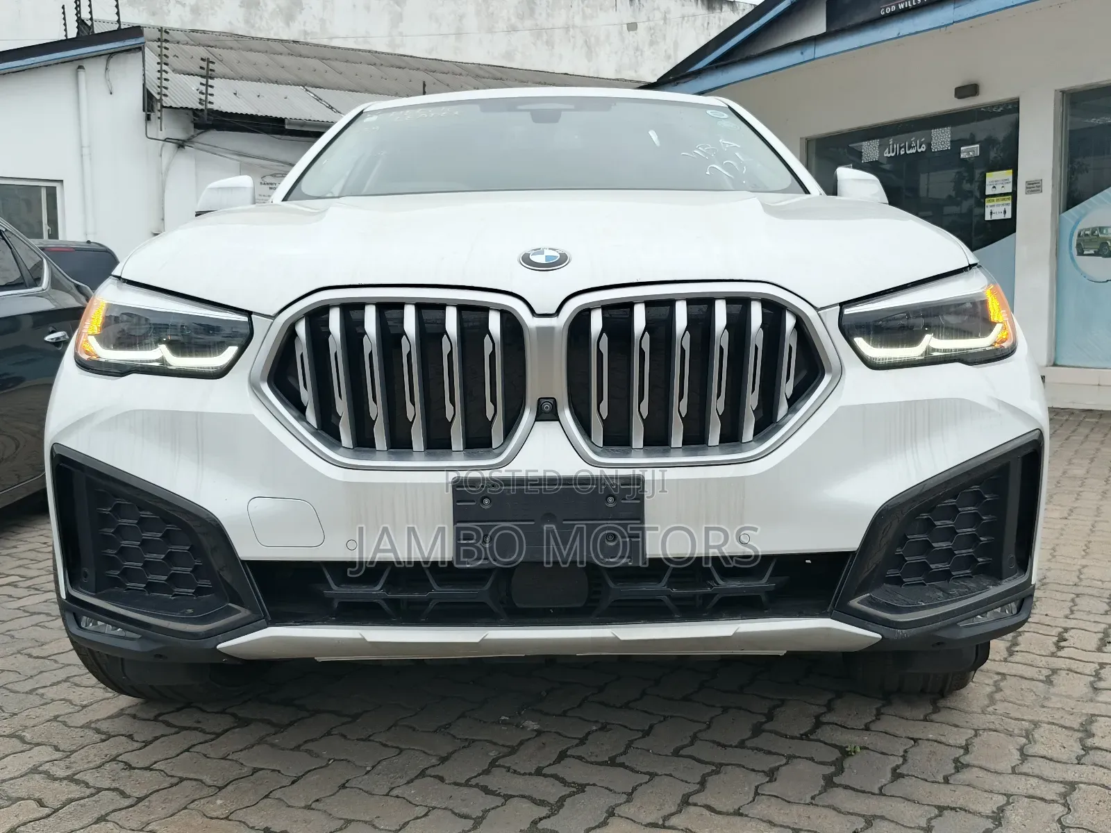 BMW X6 xDrive40i 2021 White
