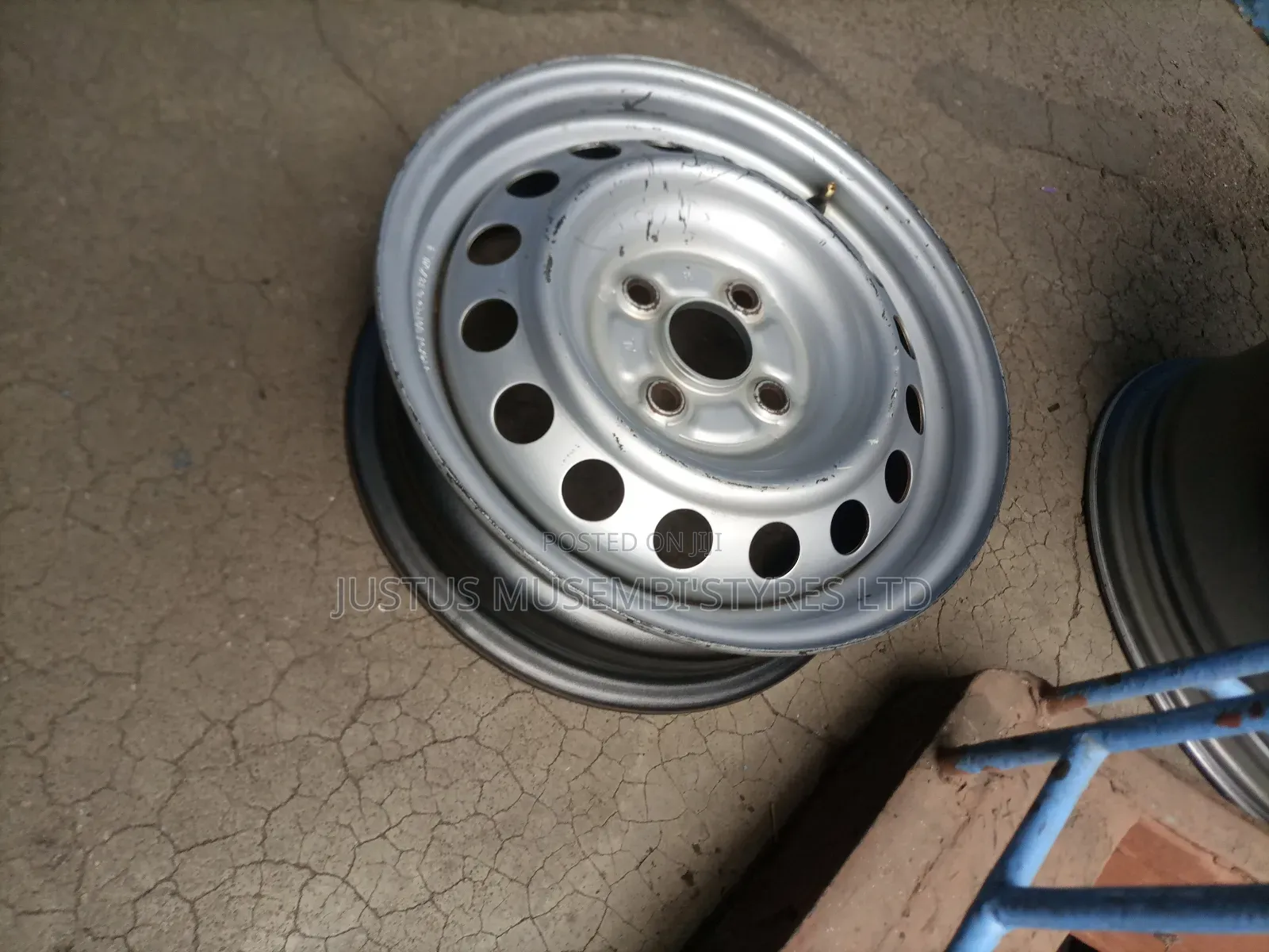 Silver Metallic Rims Size 14