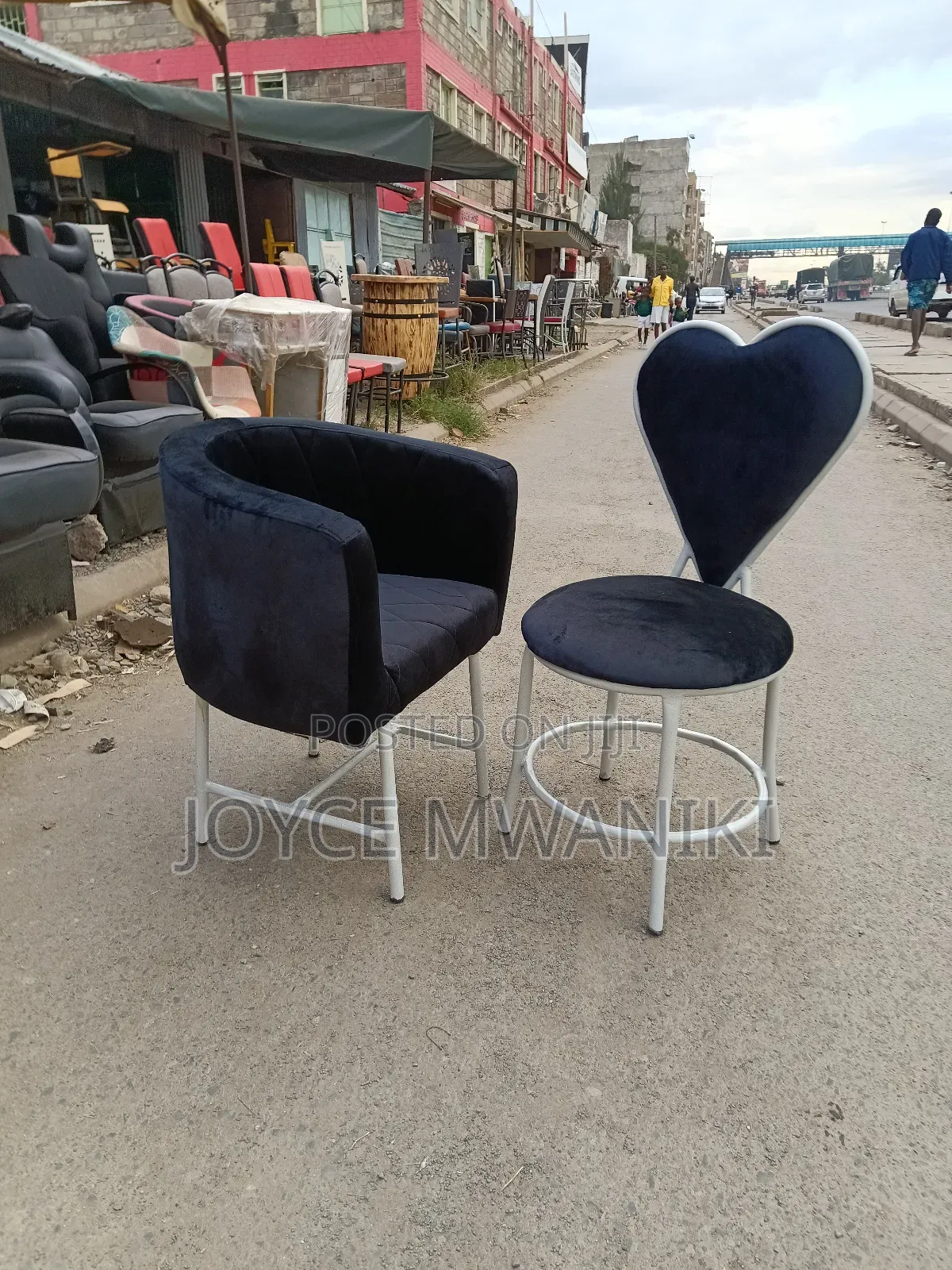 2 Manicure Seats, Black Colour, White Frame 