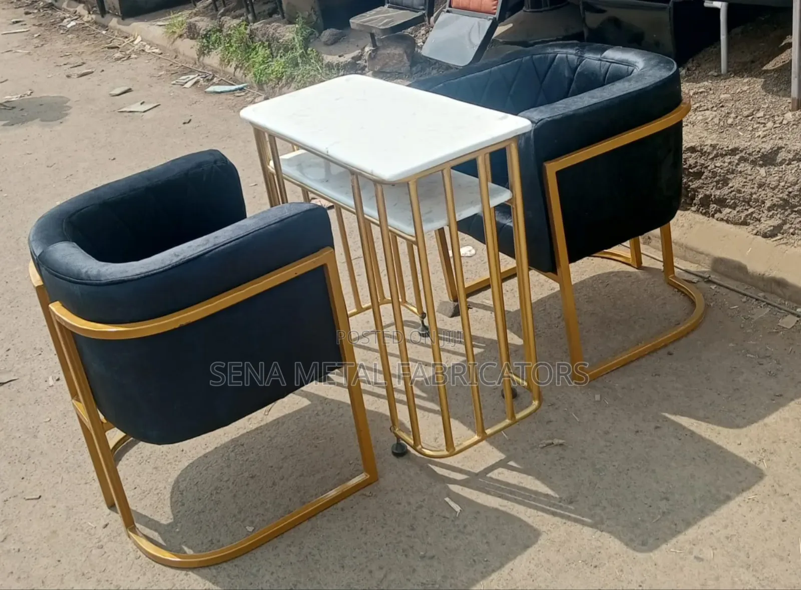 Stylish Chair Set With a Table