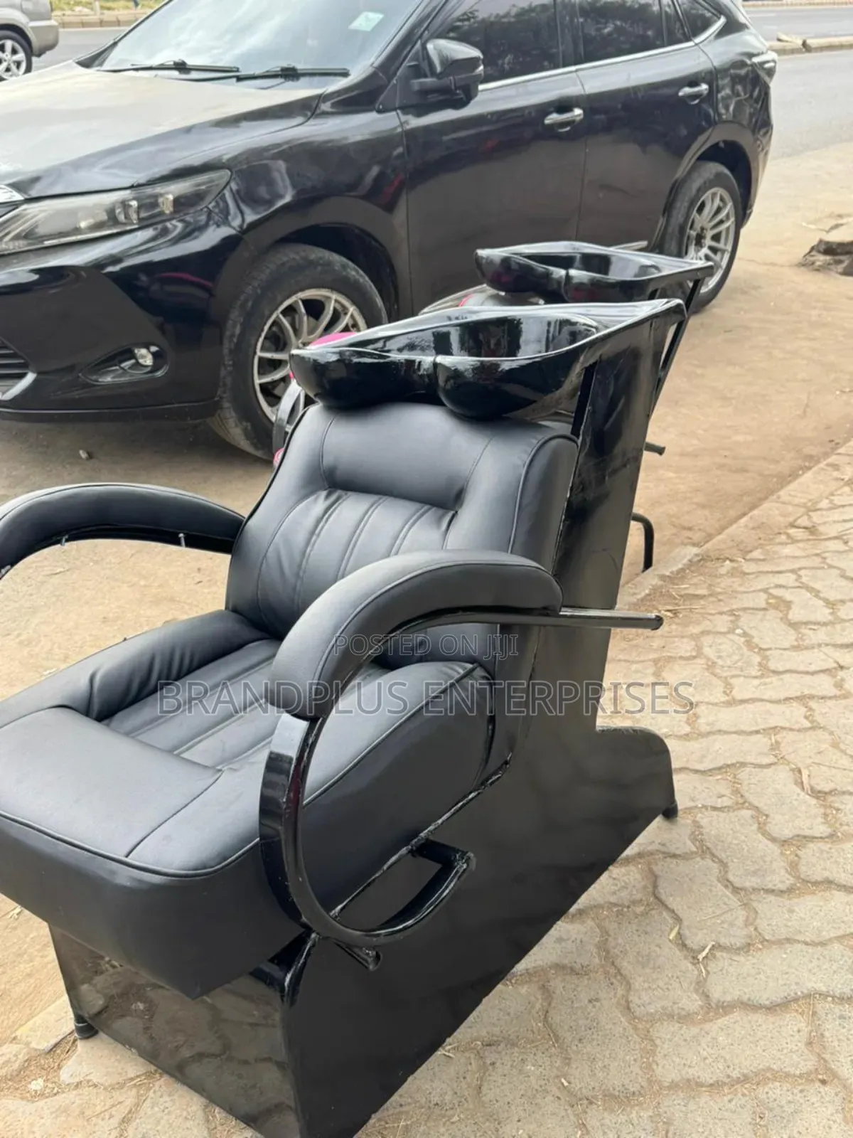 Black Leather Shampoo Unit