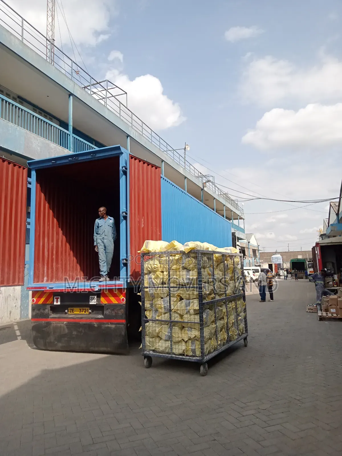 Box Body Trailers Available for Transport.