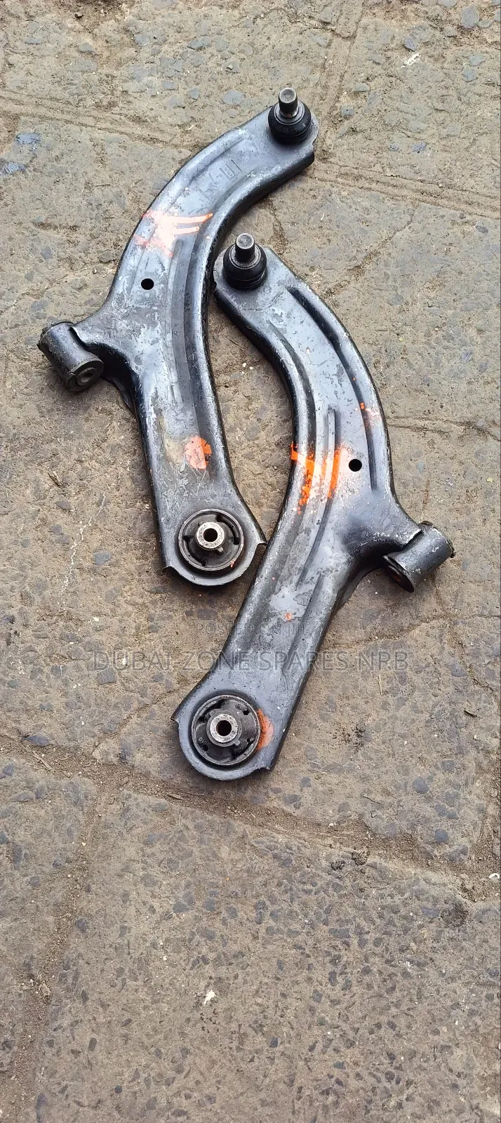 Nissan Wing Road Y12,Note,Tiida,March Arms.
