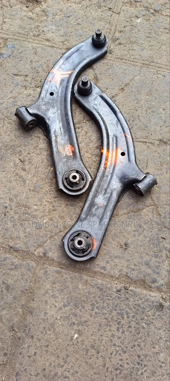 Nissan Wing Road Y12,Note,Tiida,March Arms.