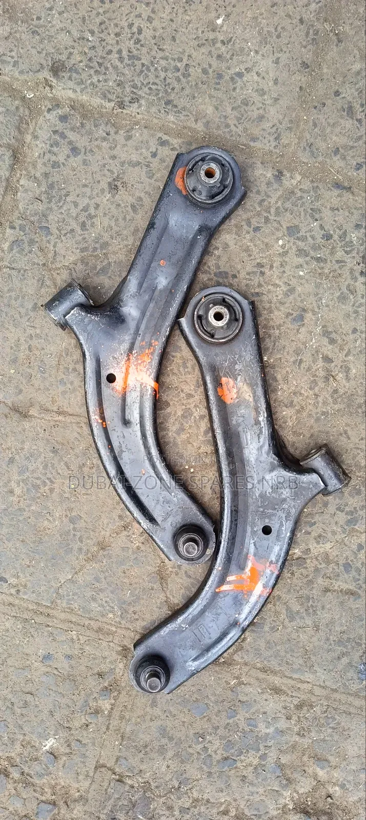 Nissan Wing Road Y12,Note,Tiida,March Arms.