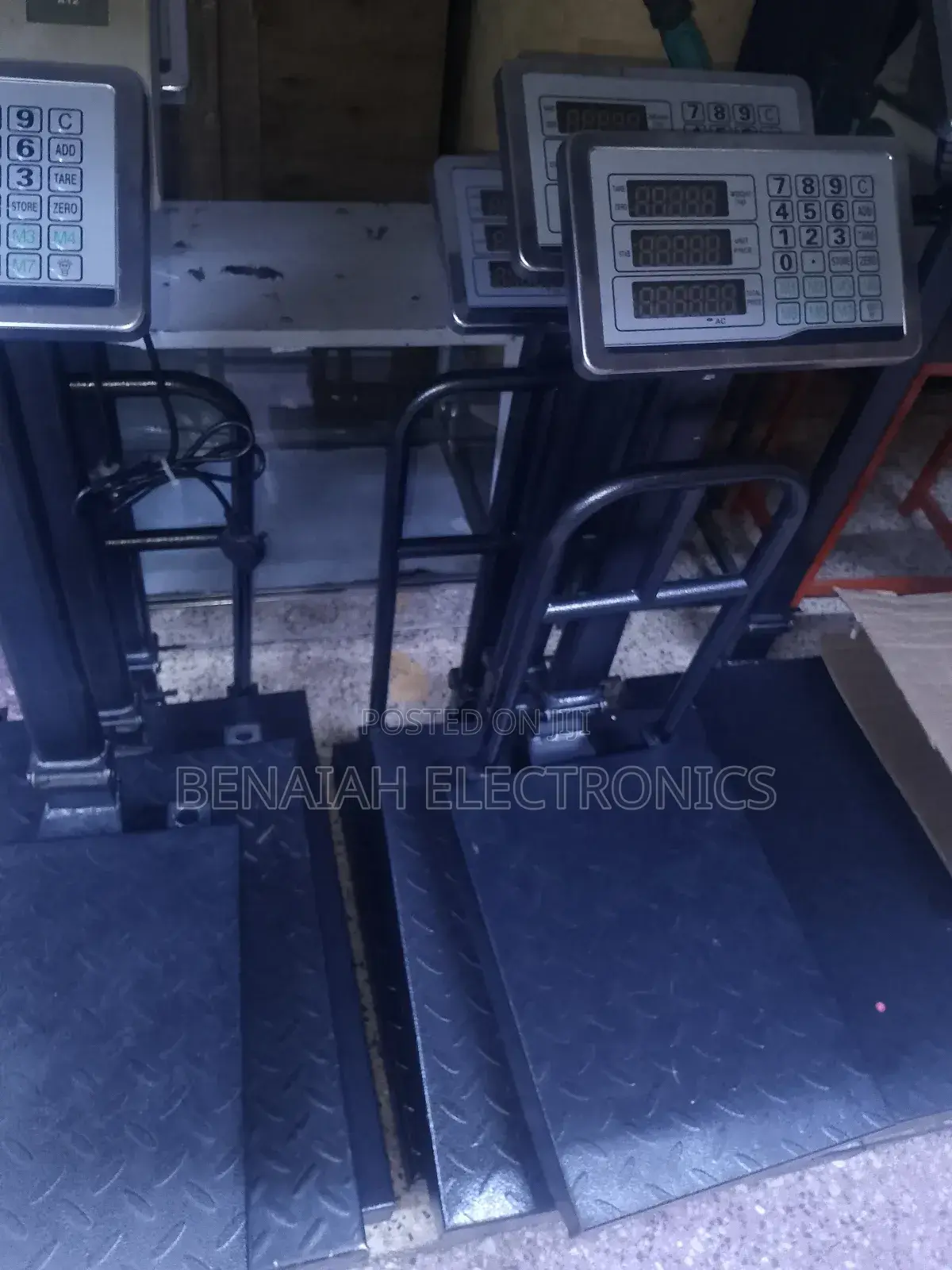 Weighing Scale, Commercial Weighing Scale for Upto 300 KGS
