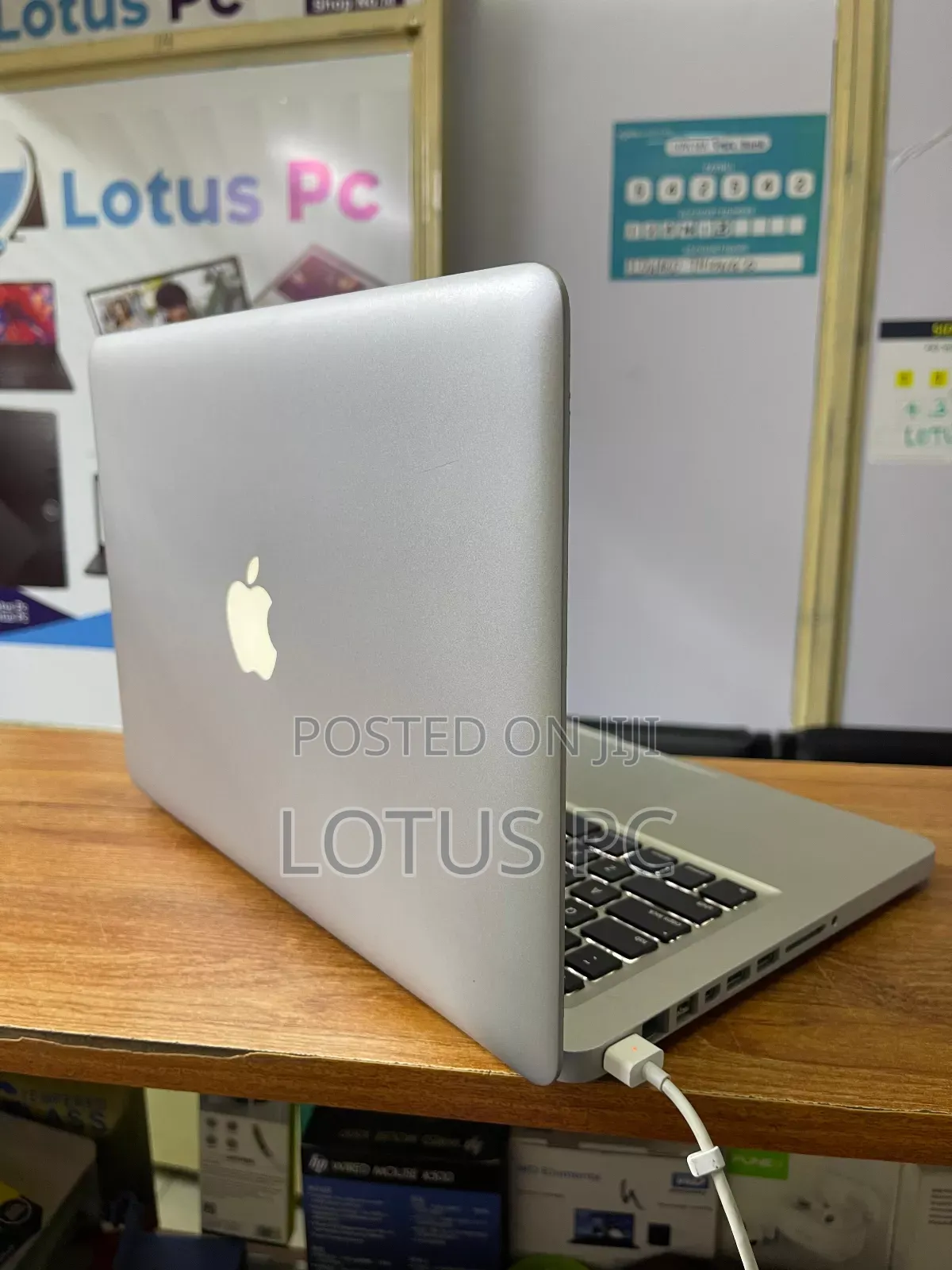 Laptop Apple MacBook Pro 2012 8GB Intel Core I5 SSD 256GB