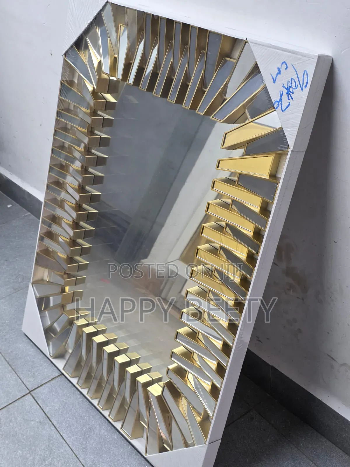 Luxury Decorative Sunburst Mirror
