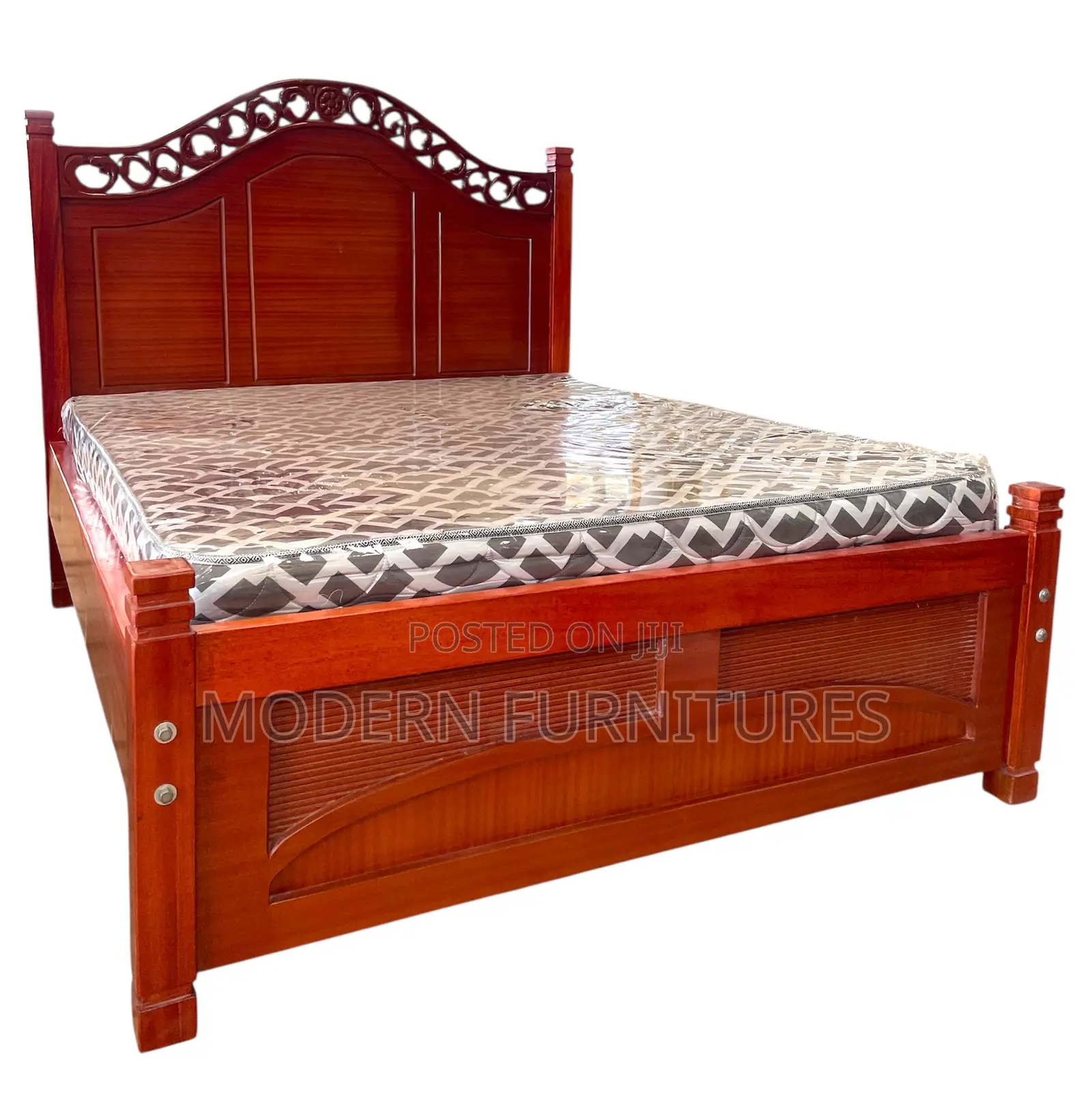 Luxurious Wooden 5by6 Bed