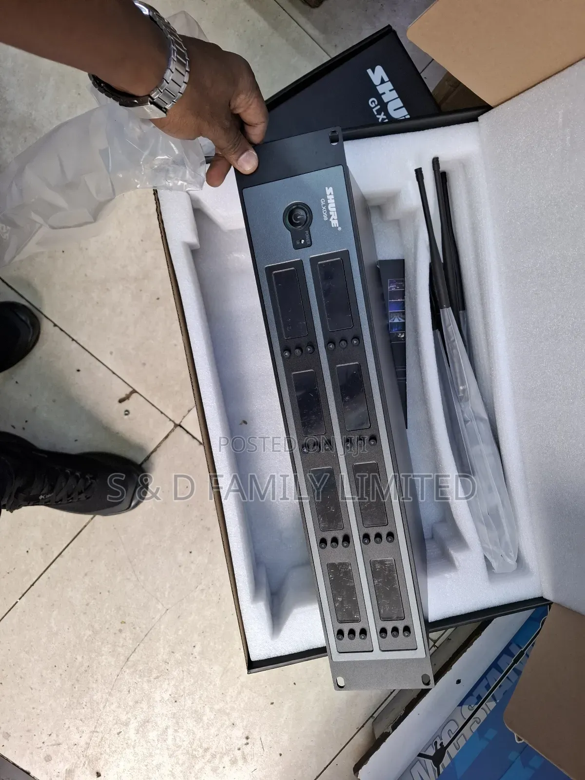 Shure Glxd98 Eight in One Wireless Microphone