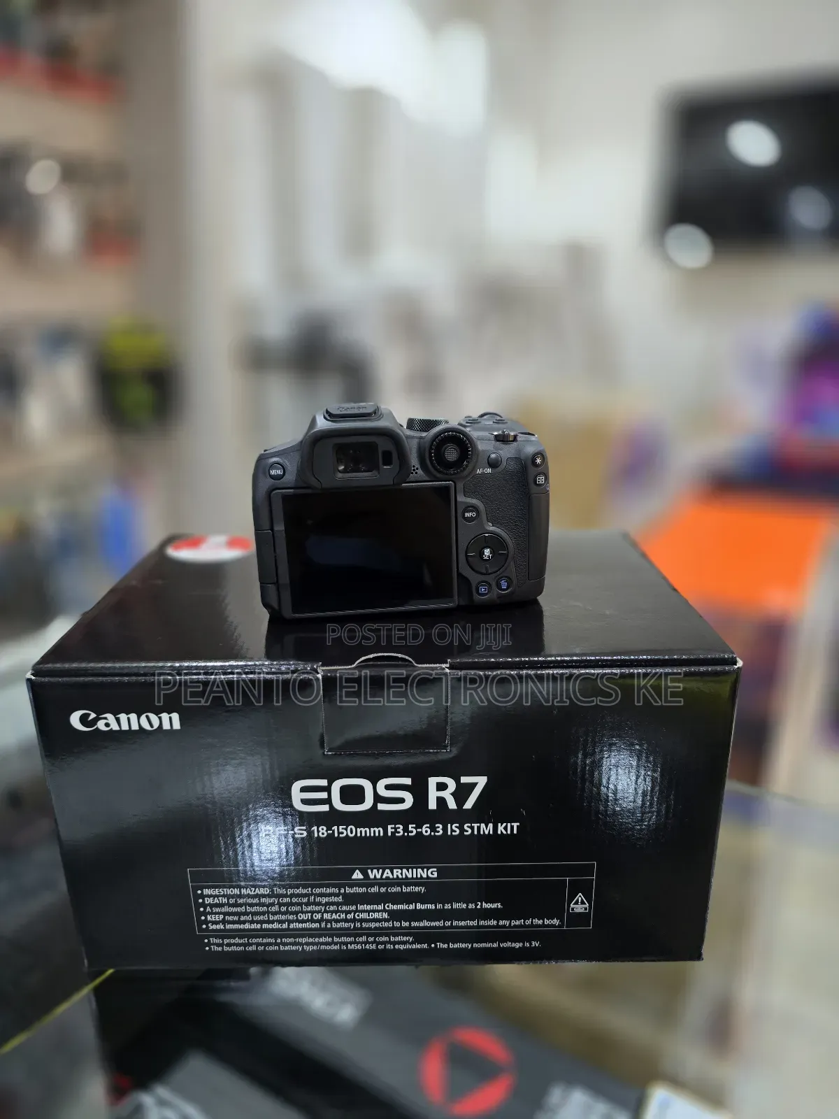 Canon Eos R7 Mirrorless Camera With 18-150mm Lens