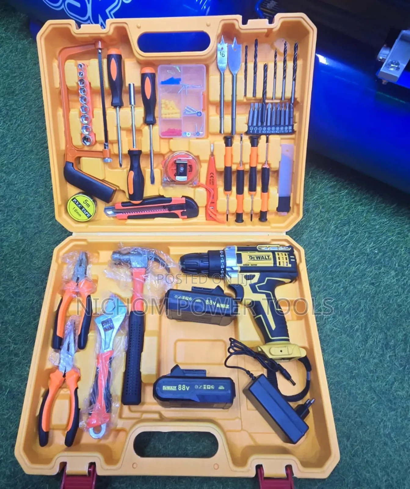 88v Dewalt Cordless Drill Set/Dewalt 88v Cordless Drillset