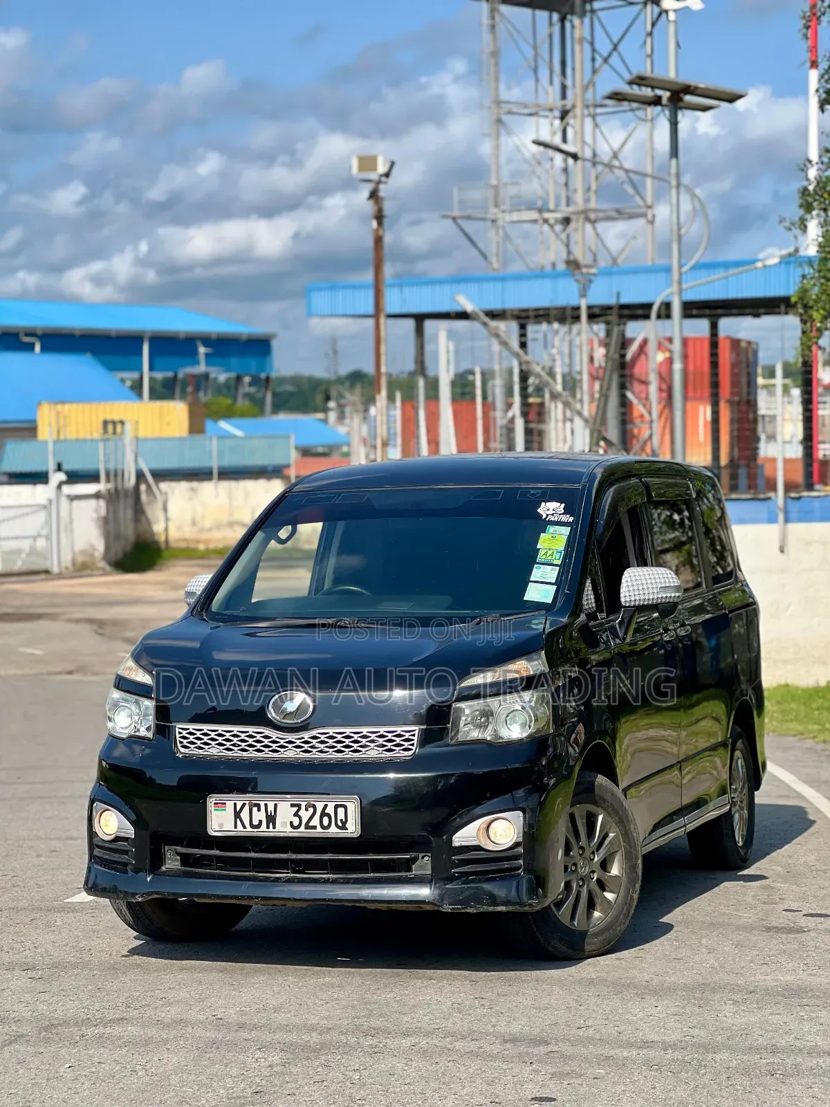 Toyota Voxy 2013 Black