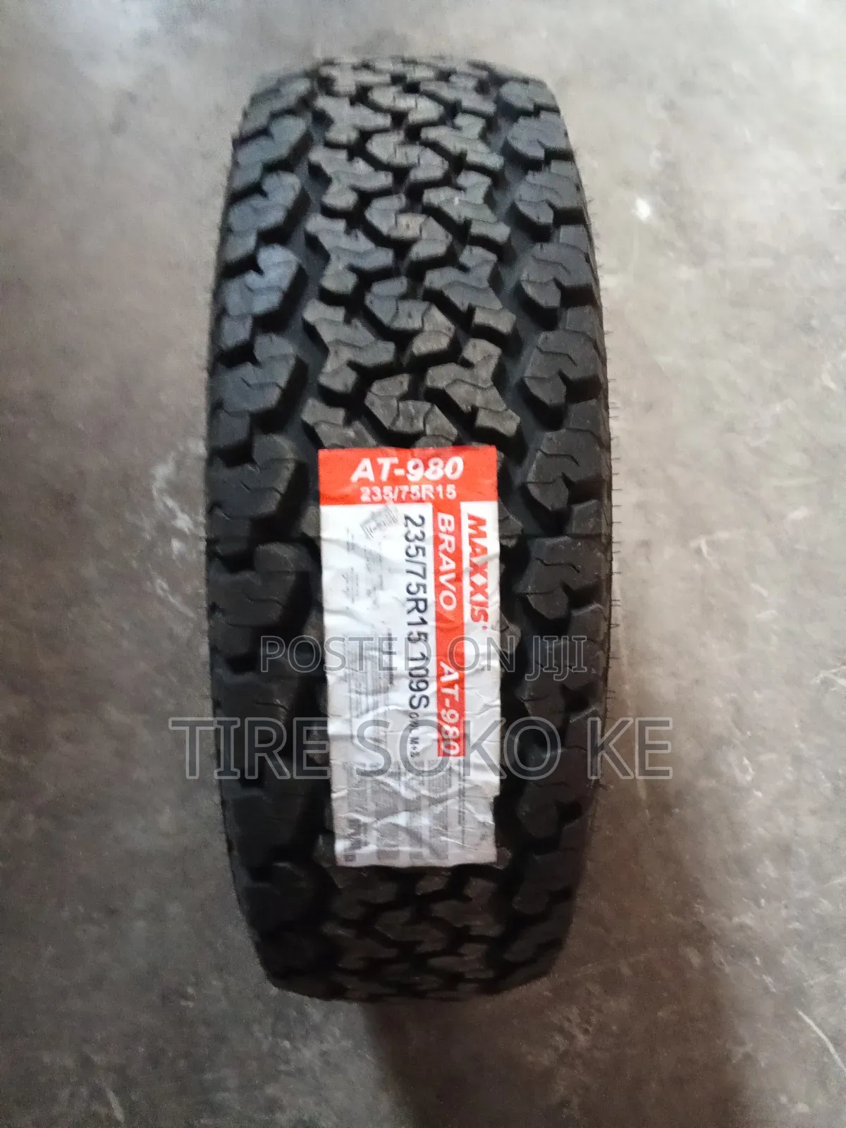 235/75 R15 Maxxis Bravo At980