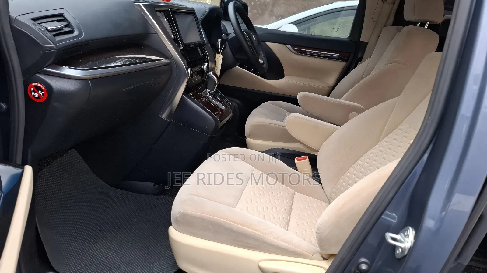 Toyota Alphard 2.5 Petrol FWD 2016 Blue