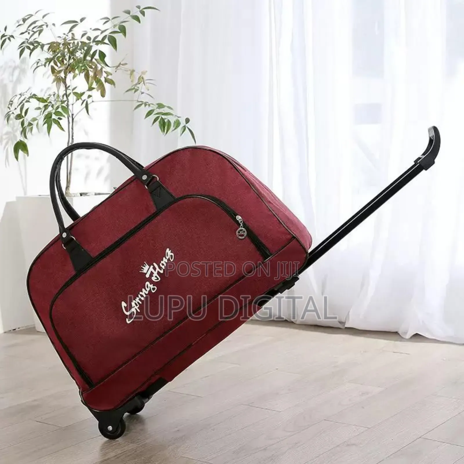 A Traveling Bag on Wheels/Unisex Trolley Hand Travel Bag