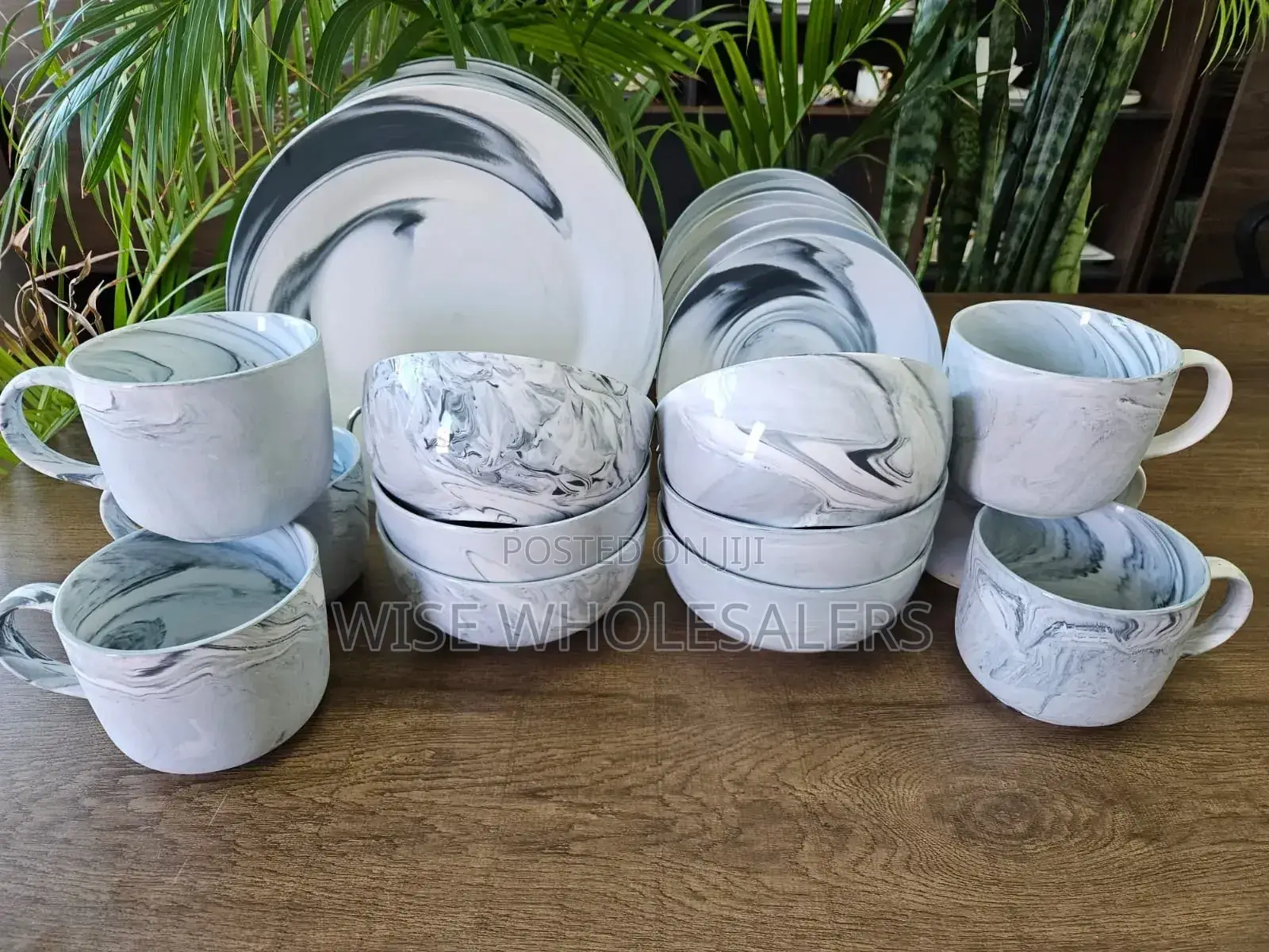 *Restocked !! 24pc Marble Ceramic Dinner Set*