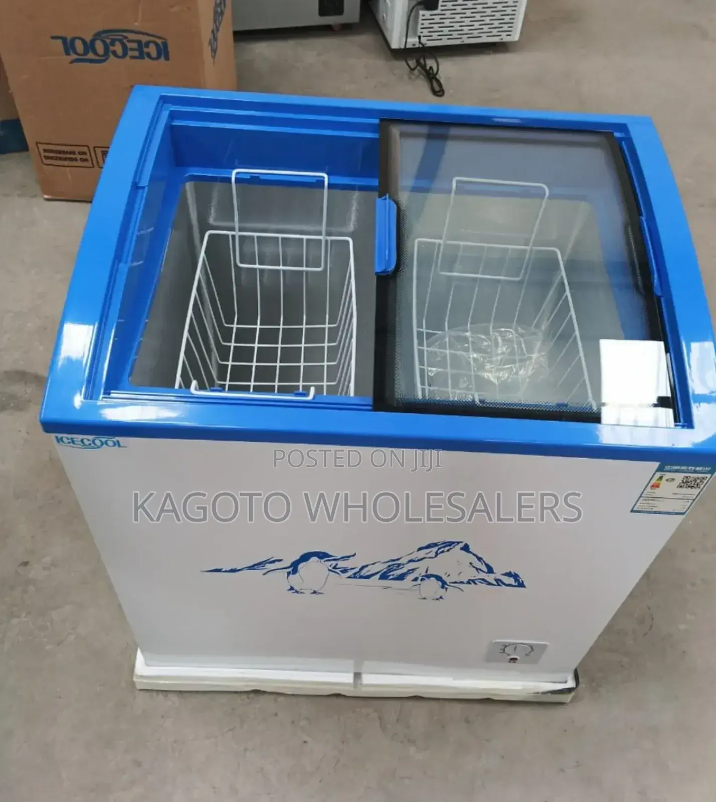 Icecool 159 Litres Display Chest Freezer E159