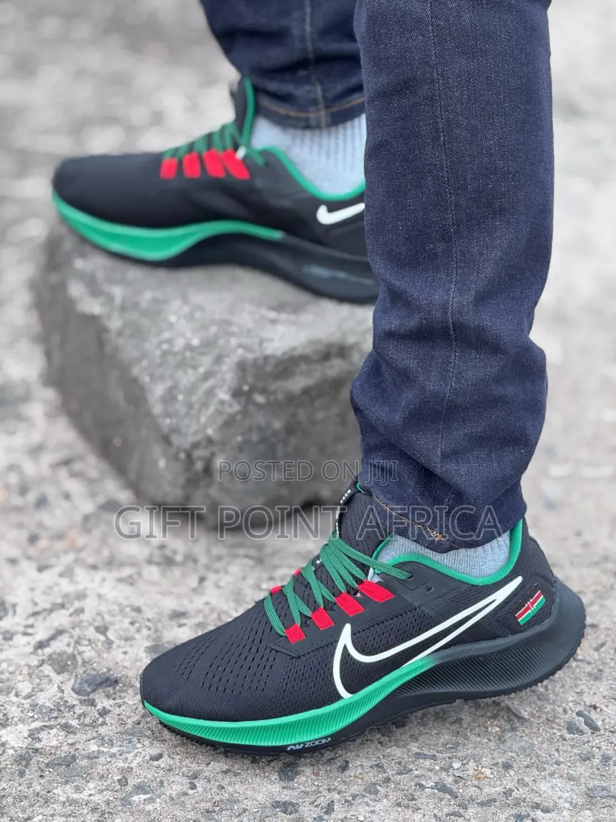 Black Nike Air Zoom Pegasus 38) Runners Sneakers