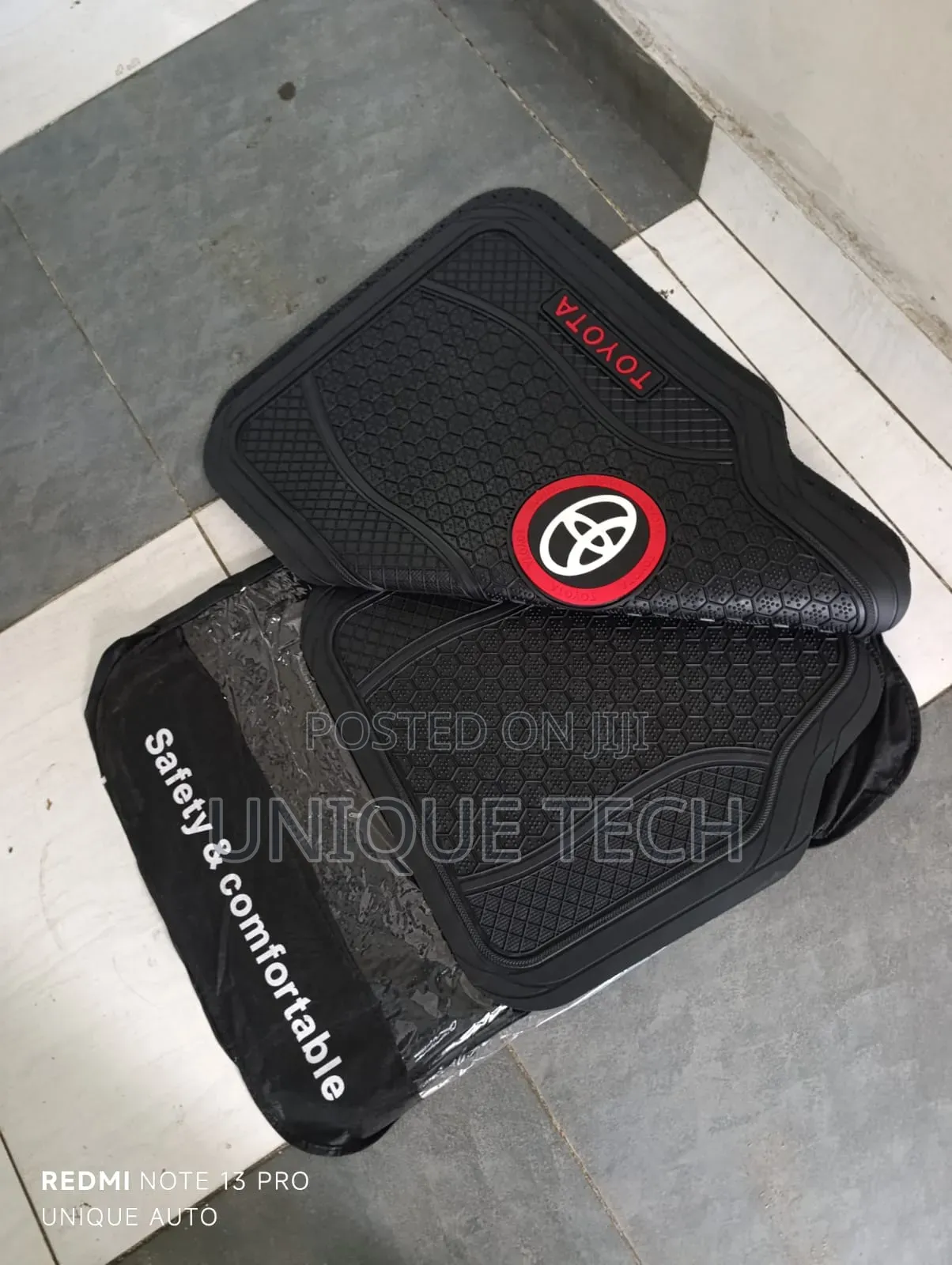 Toyota Floor Mats 5pcs Set / Premium Rubber Quality