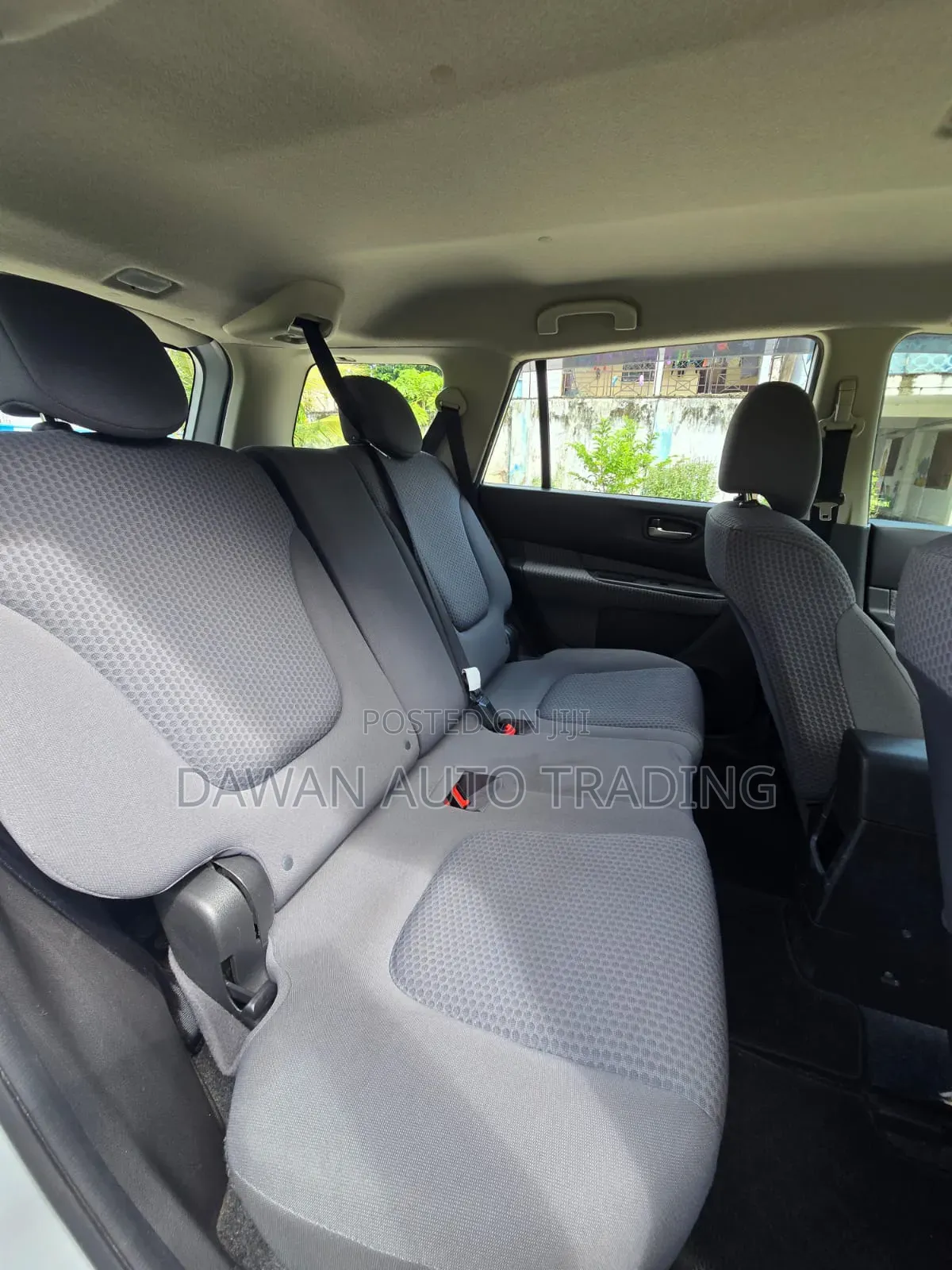 Nissan Wingroad 2018 Silver