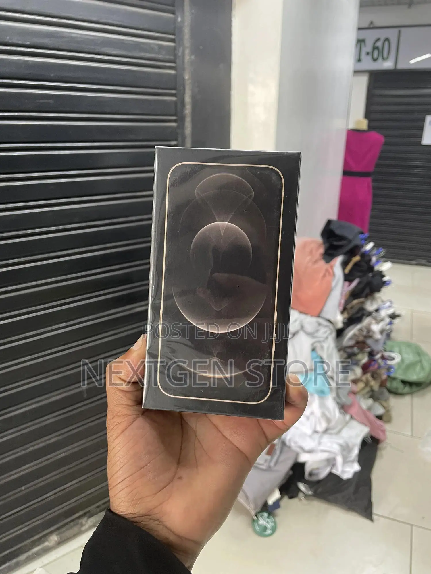 New Apple iPhone 12 Pro 256 GB Gold