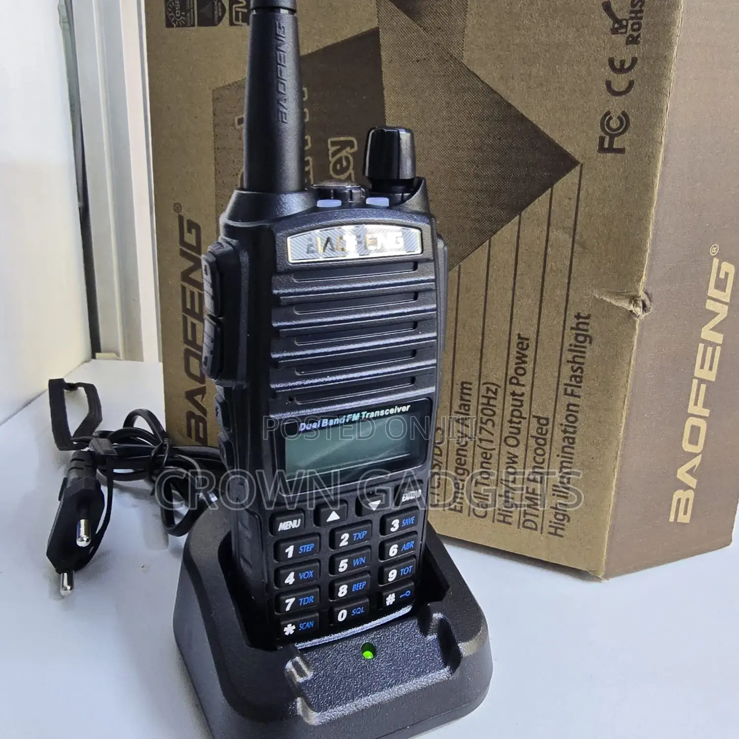 Uv-82 Baofeng Long Range Two-Way Radio With Dual PTT