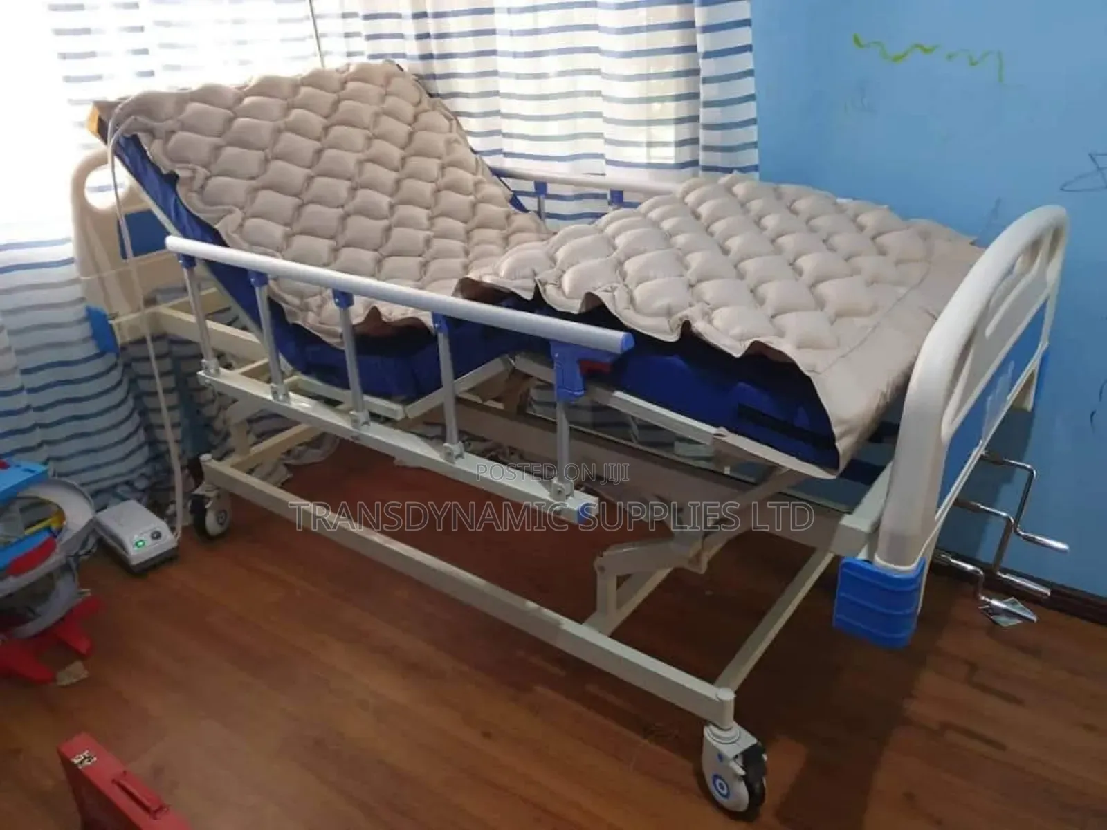3 Fuction Hospital Bed With Ripple Mattress